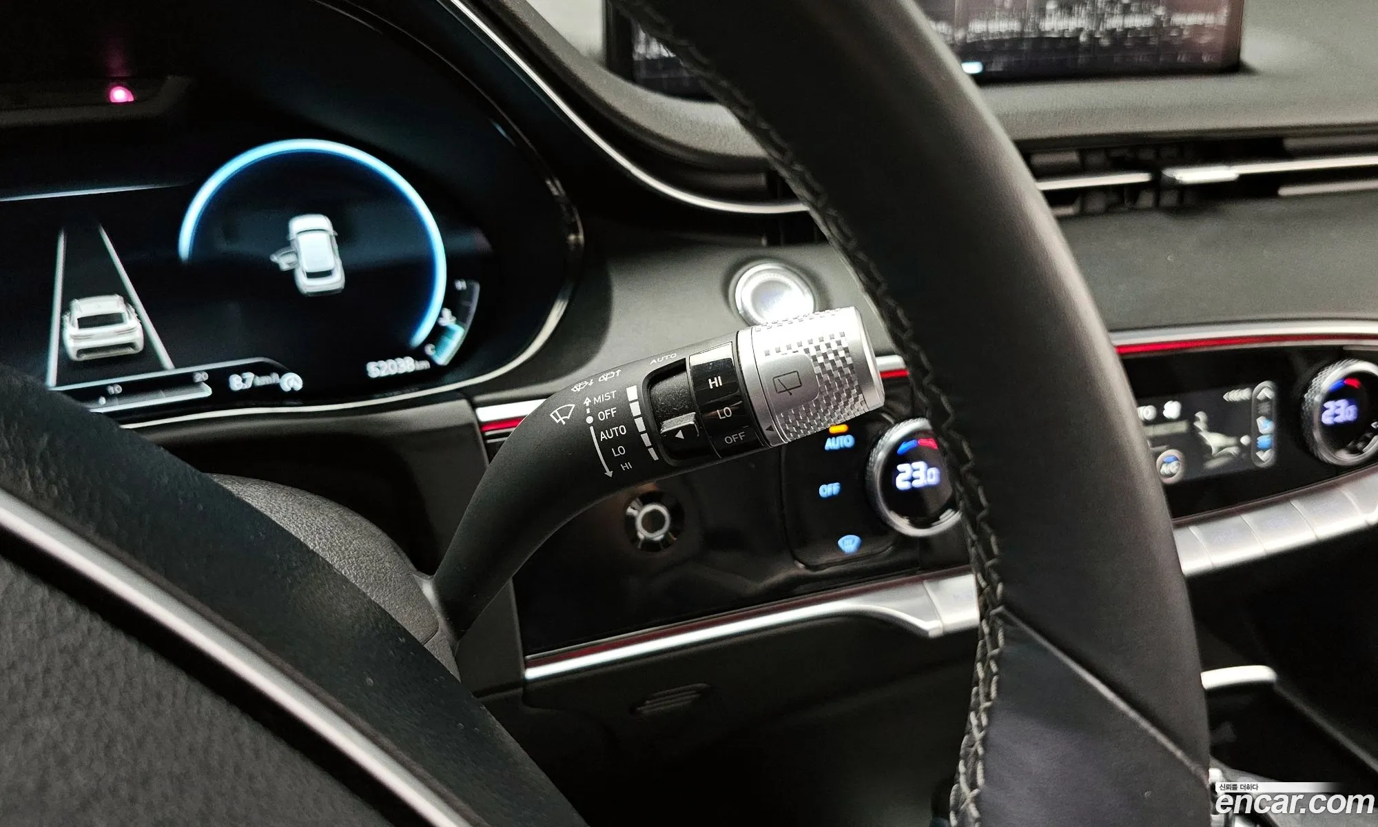 Genesis GV70 2023 — 26