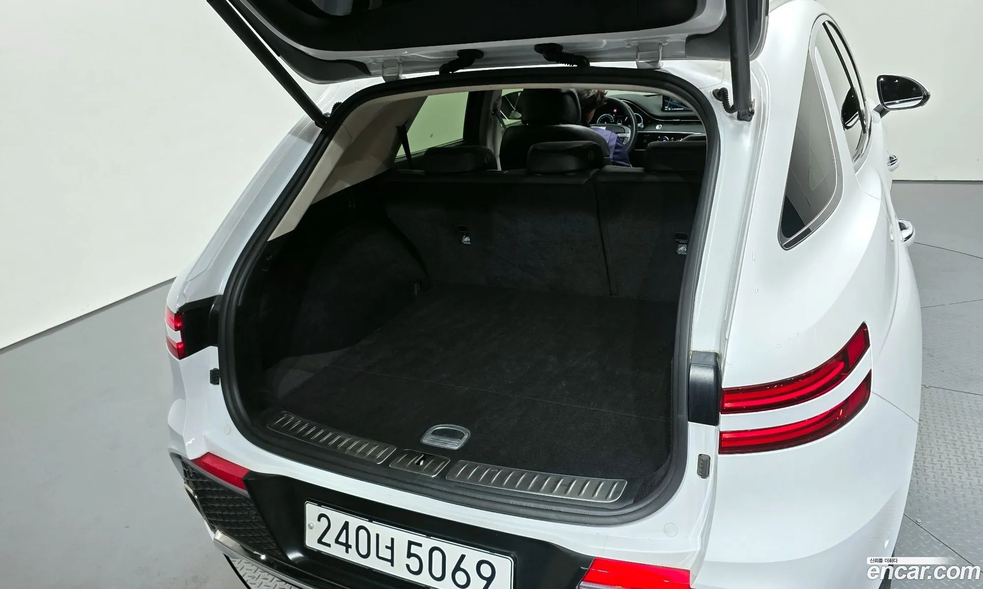 Genesis GV70 2023 — 8