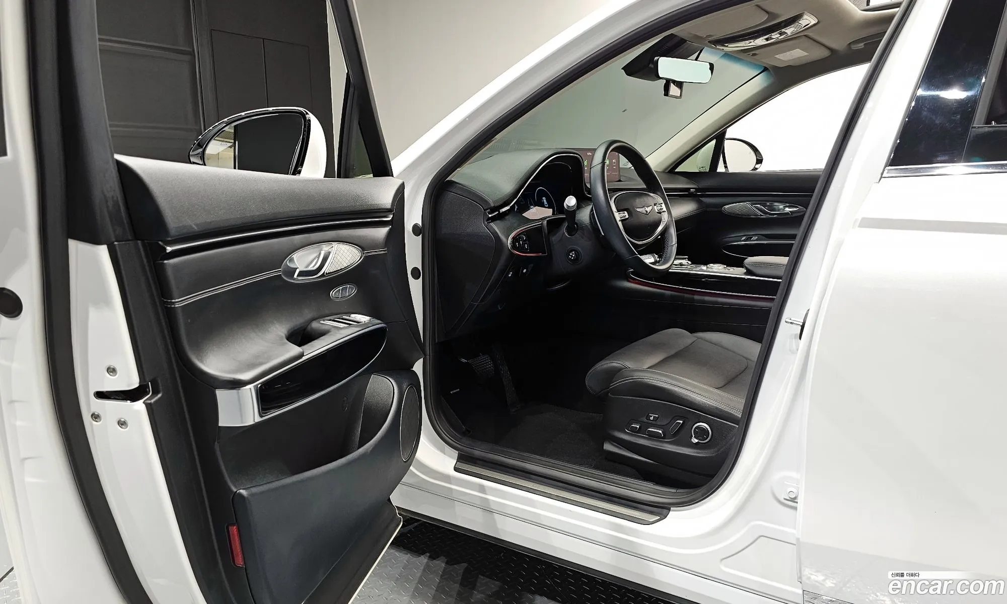 Genesis GV70 2023 — 22
