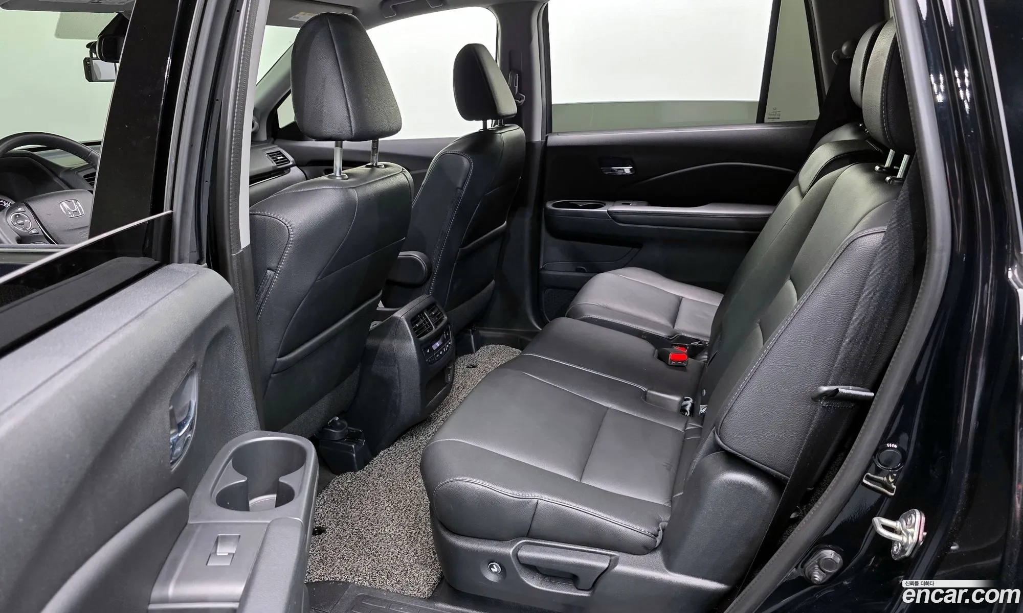 Honda Pilot 2017 5FNYF6850HB200750 — 25