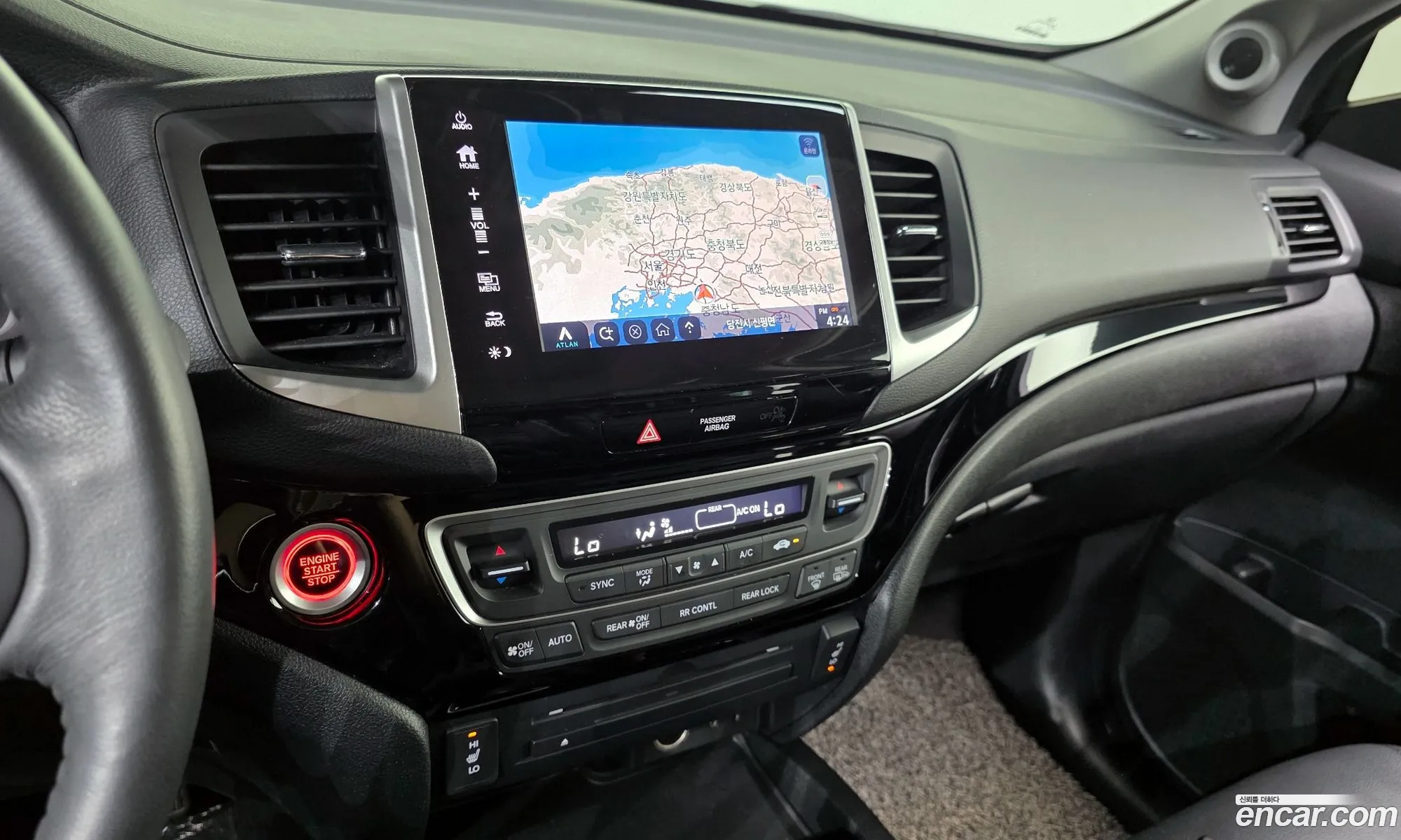 Honda Pilot 2017 5FNYF6850HB200750 — 17