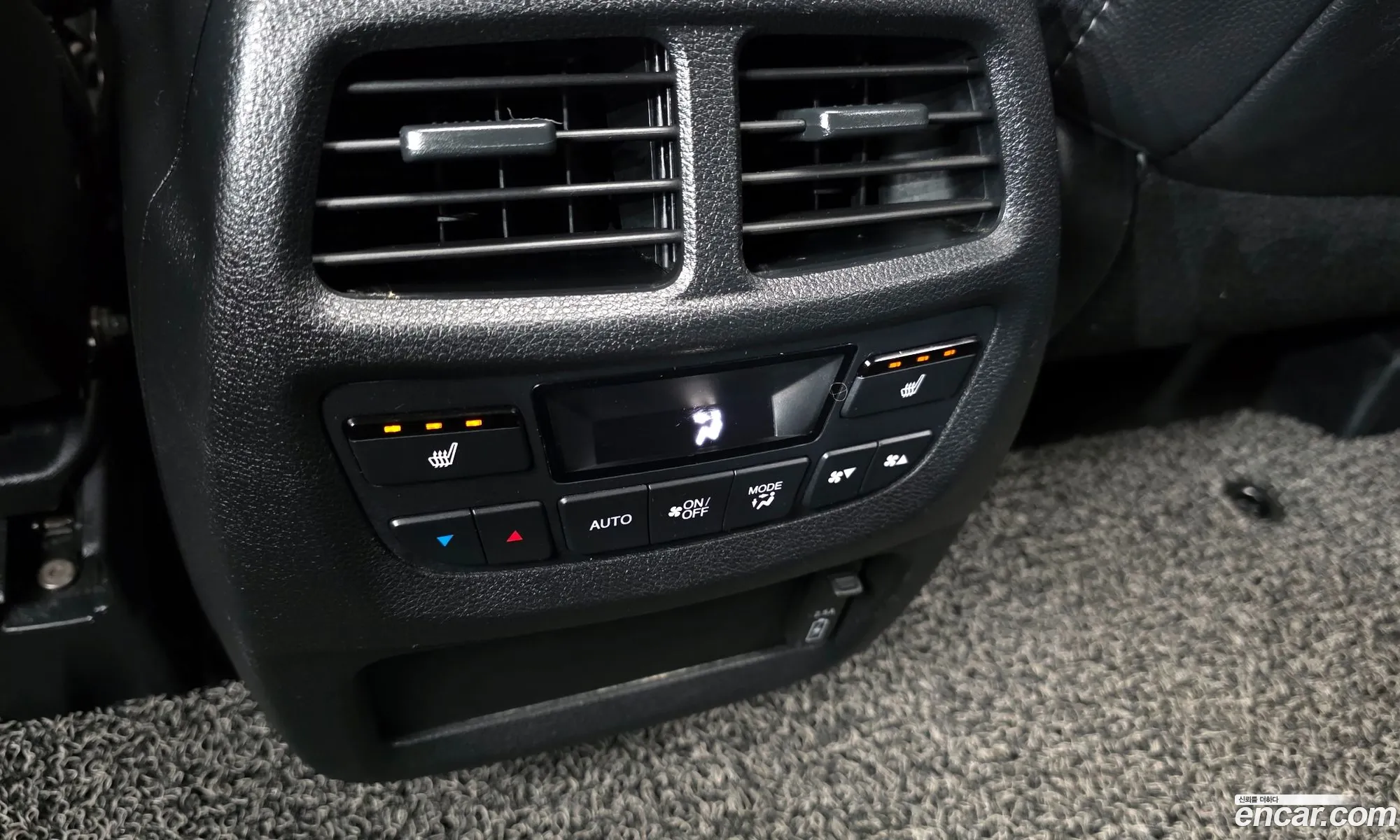 Honda Pilot 2017 5FNYF6850HB200750 — 22