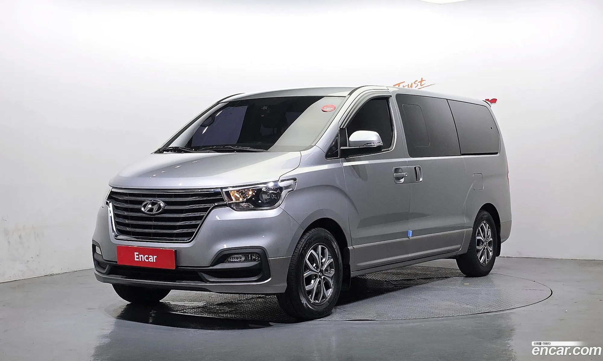 Hyundai Grand Starex 2018 — 3
