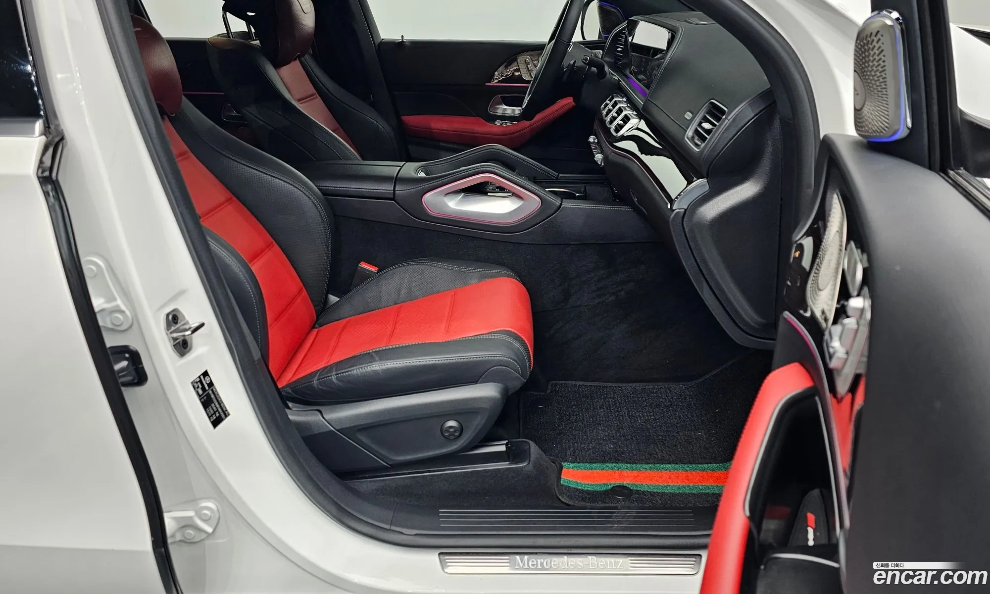 Mercedes-Benz GLE-Class W167 2023 — 19