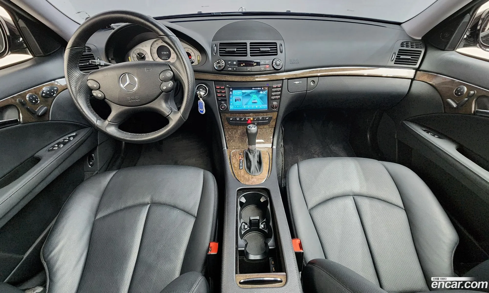 Mercedes-Benz E-Class W211 2009 WDBUF56XX9B369420 — 17