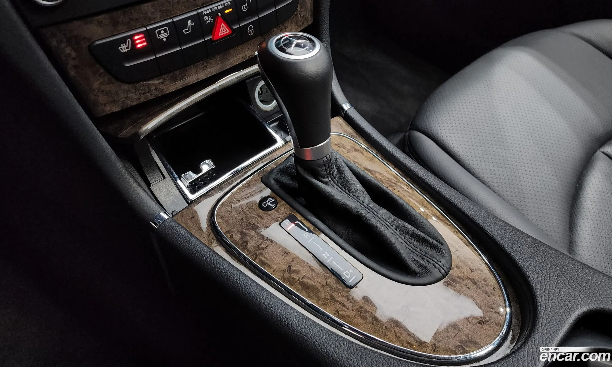 Mercedes-Benz E-Class W211 2009 WDBUF56XX9B369420 — 10