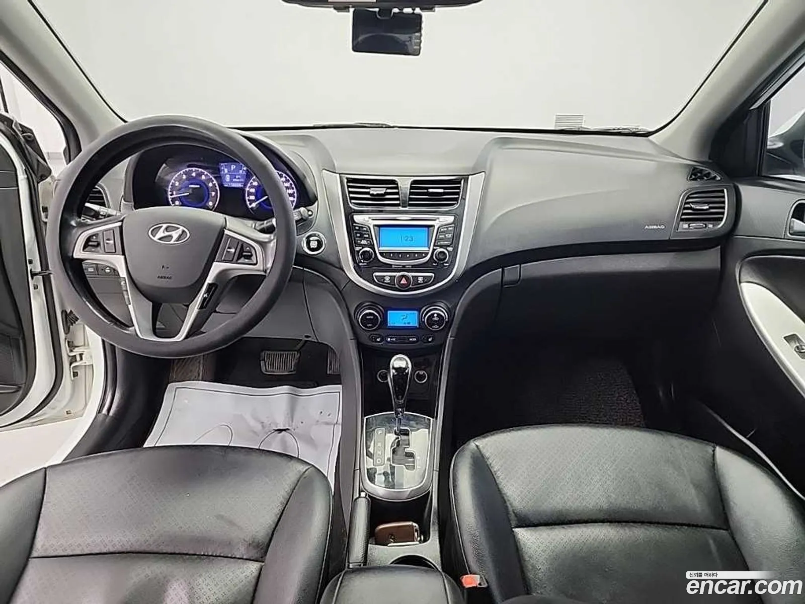 Hyundai Accent 2014 — 14
