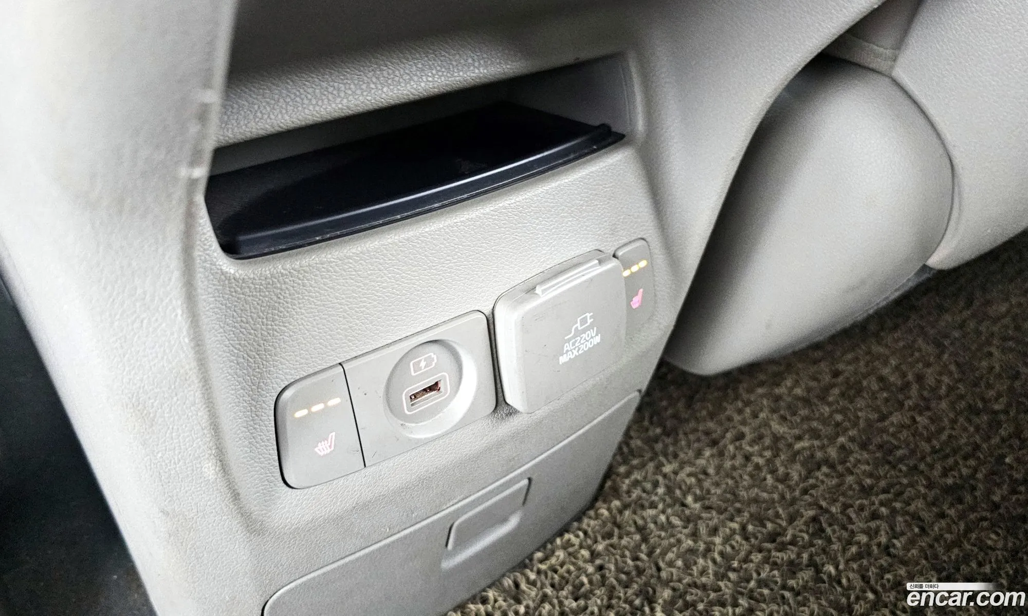 Kia Carnival 2017 — 28