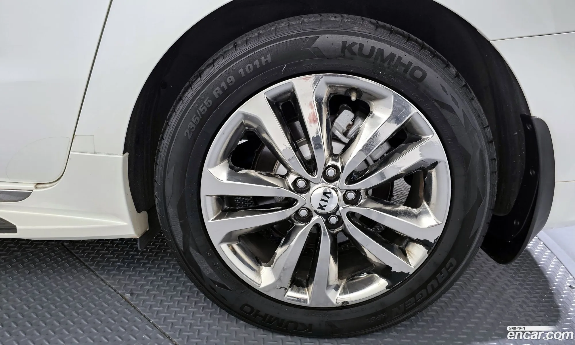 Kia Carnival 2017 — 12