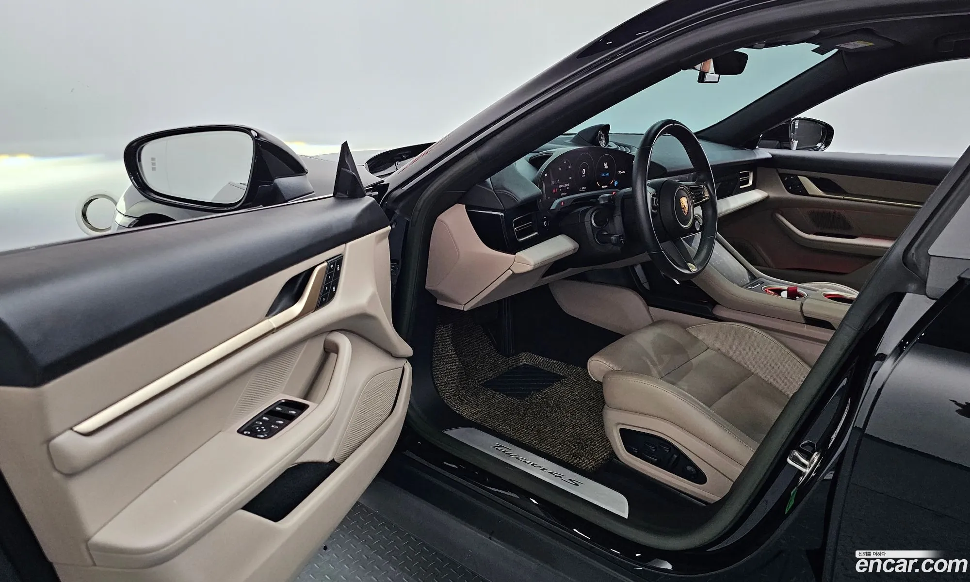 Porsche Taycan 2022 — 39