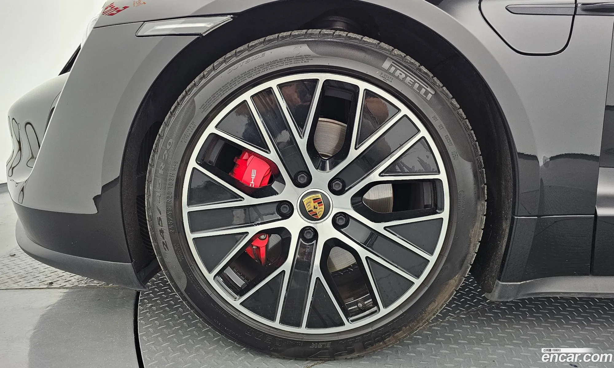 Porsche Taycan 2022 — 21