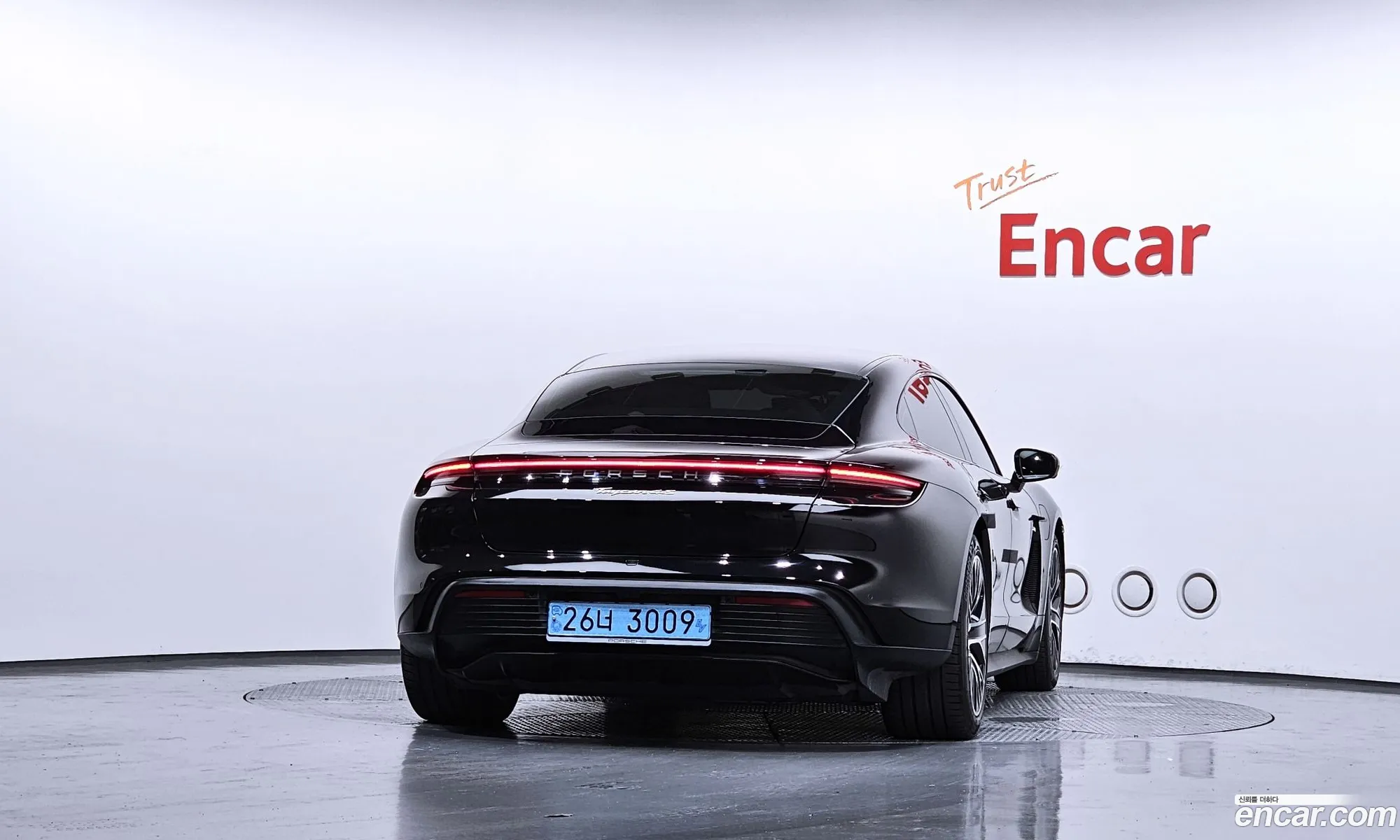 Porsche Taycan 2022 — 10