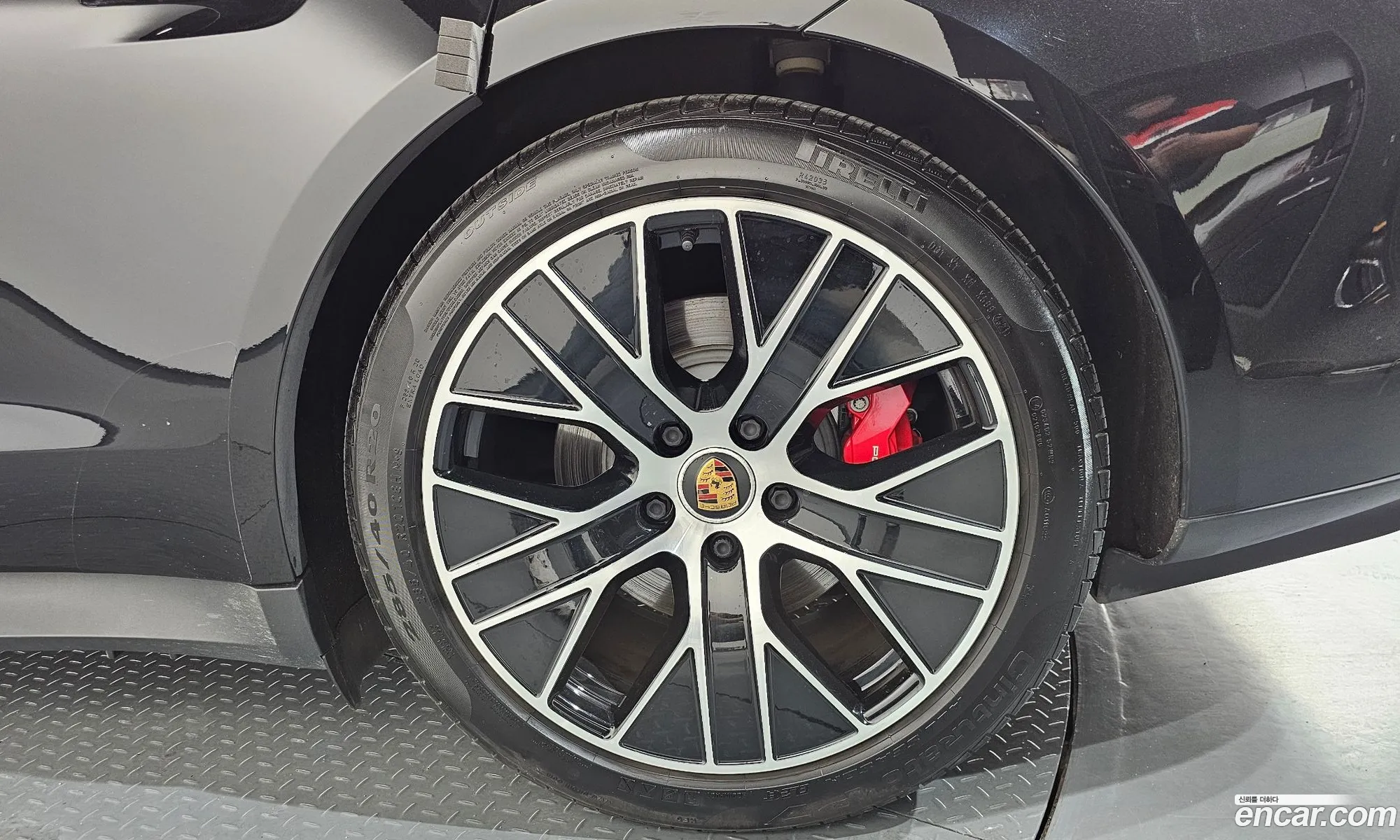 Porsche Taycan 2022 — 38