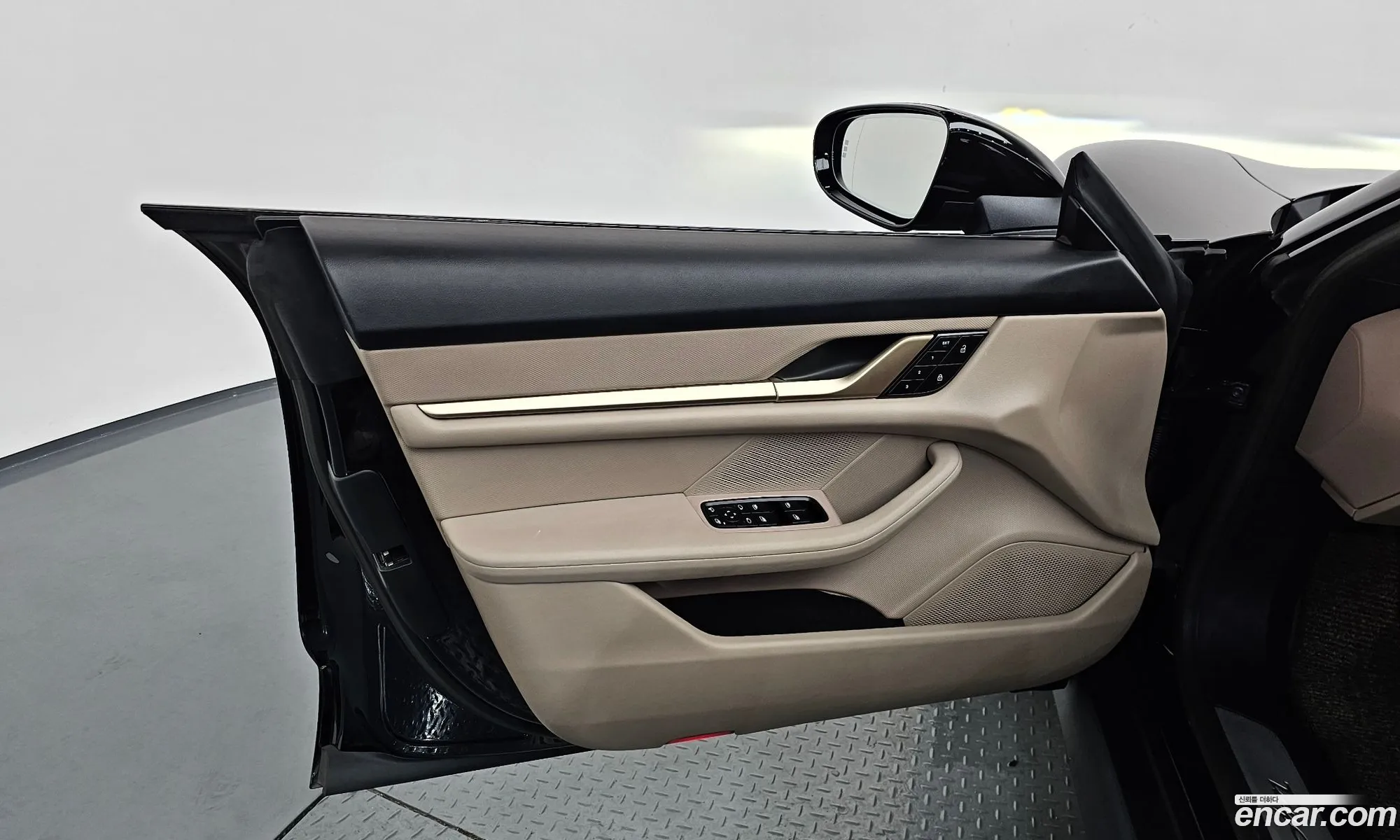 Porsche Taycan 2022 — 4