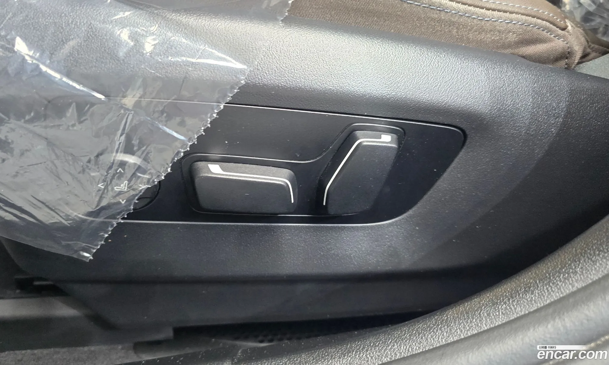 BMW 5 Series 2023 WBA21FJ09RCP43580 — 28