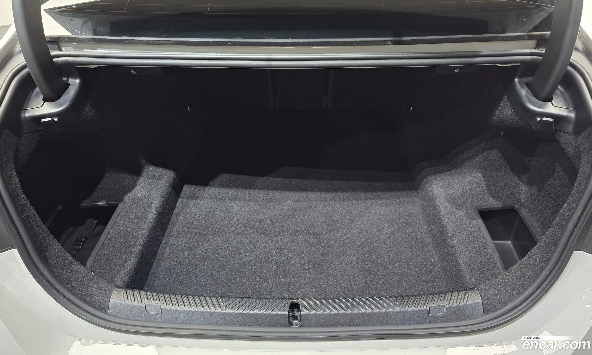 BMW 5 Series 2023 WBA21FJ09RCP43580 — 25