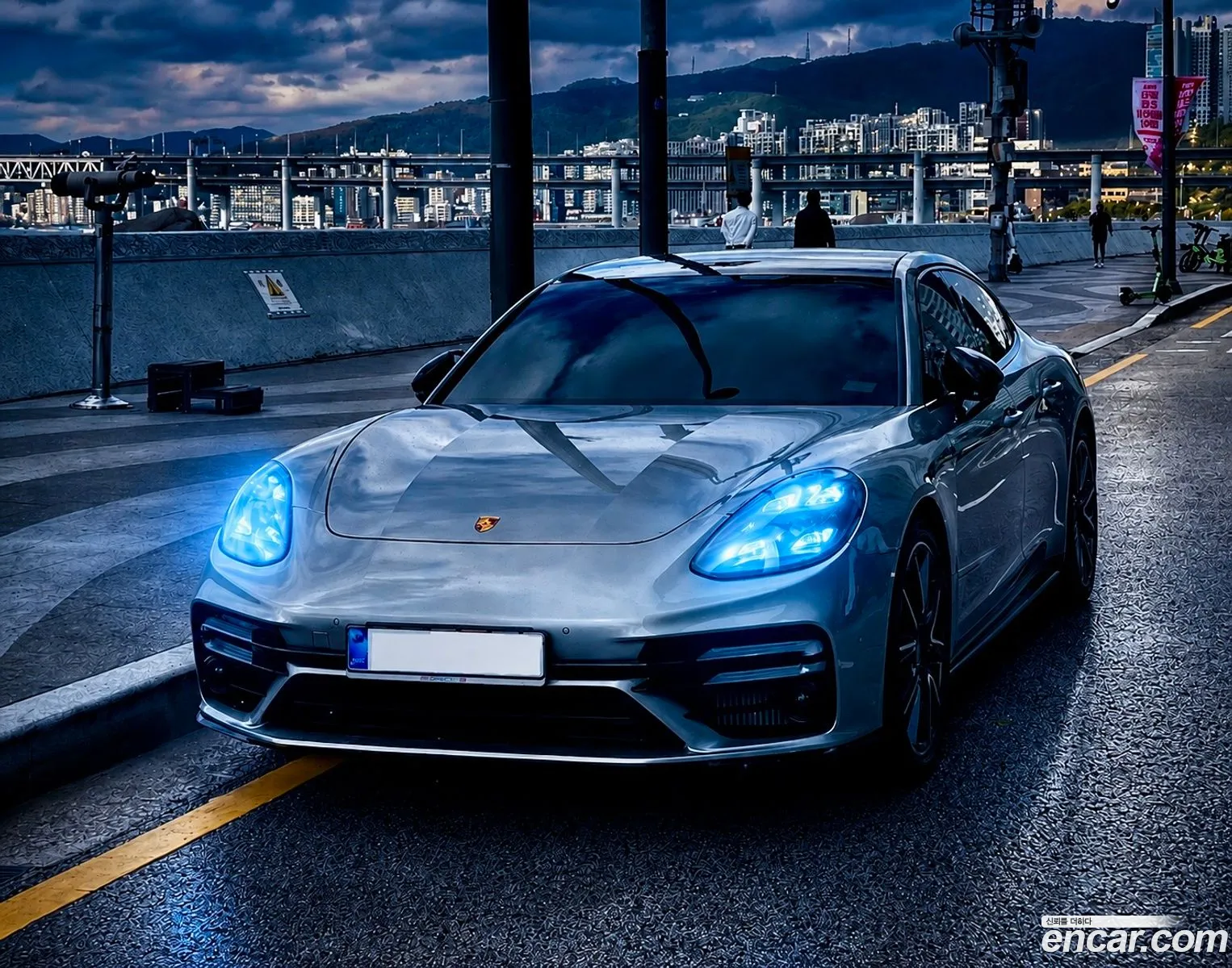 Porsche Panamera 2019 — 2