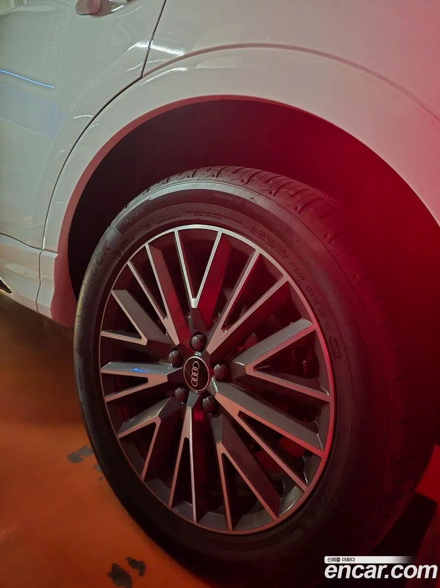 Audi Q3 2026 — 4