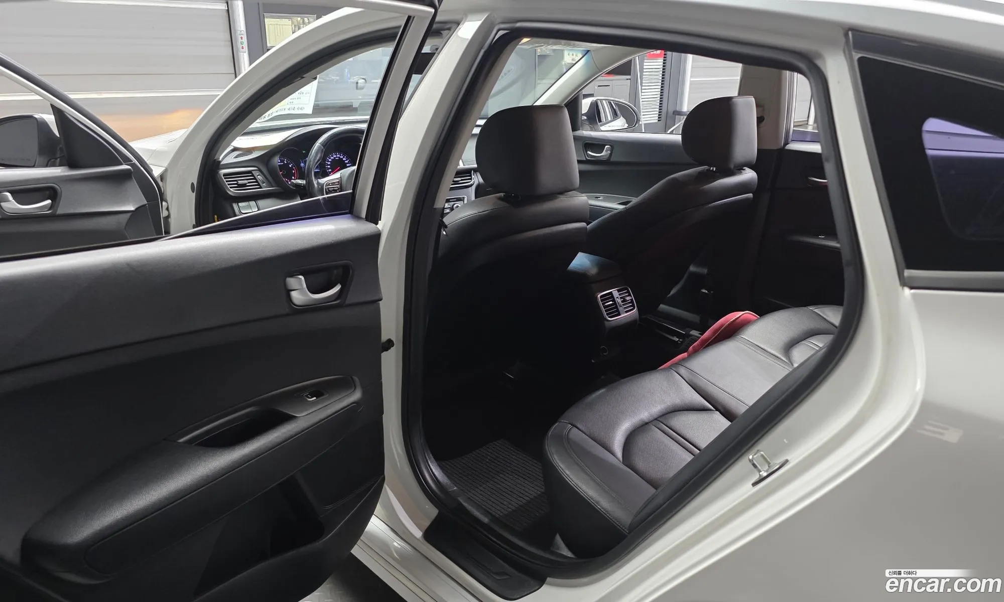 Kia K5 2017 — 19
