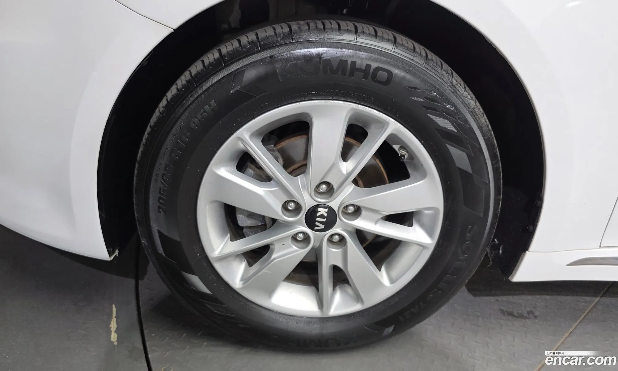 Kia K5 2017 — 15