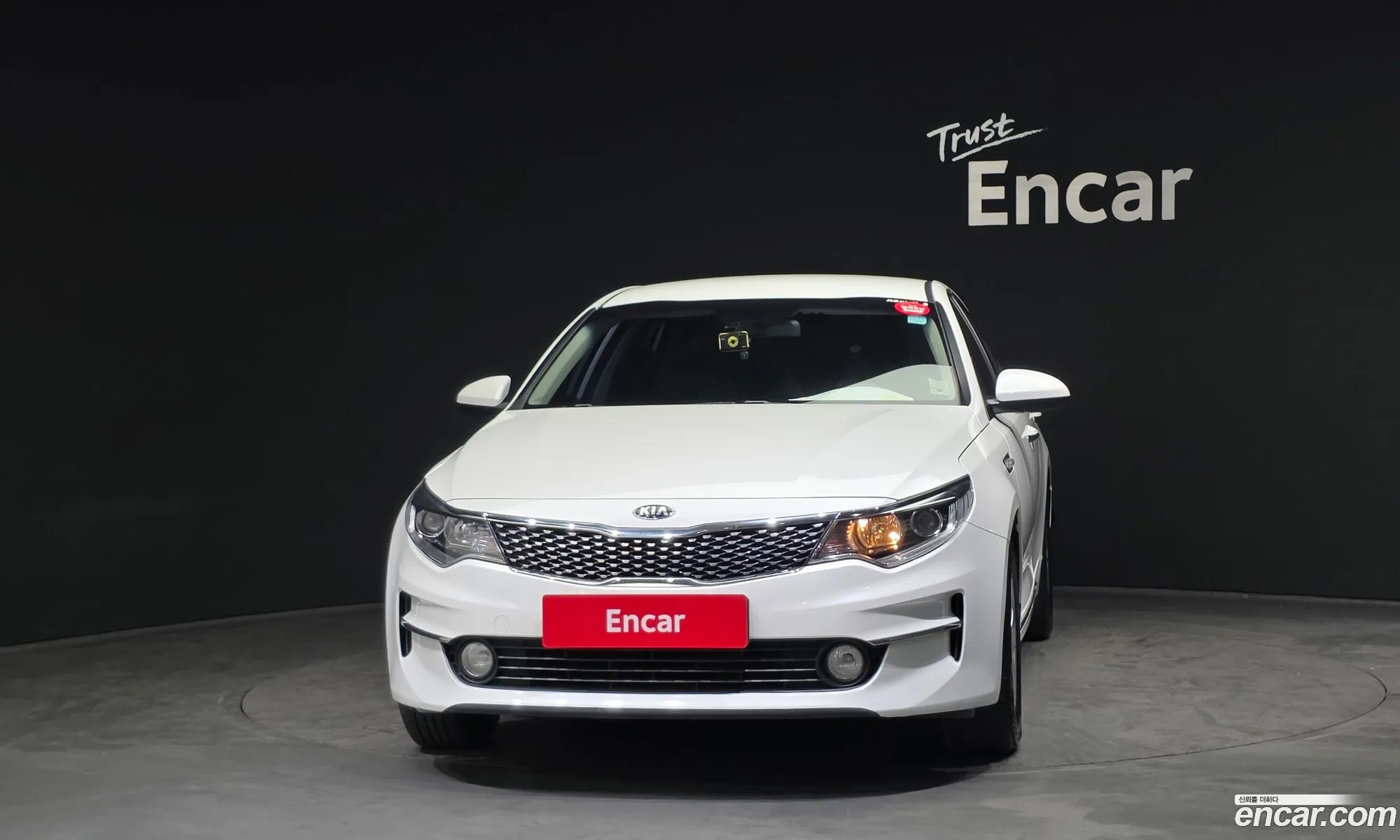 Kia K5 2017 — 18