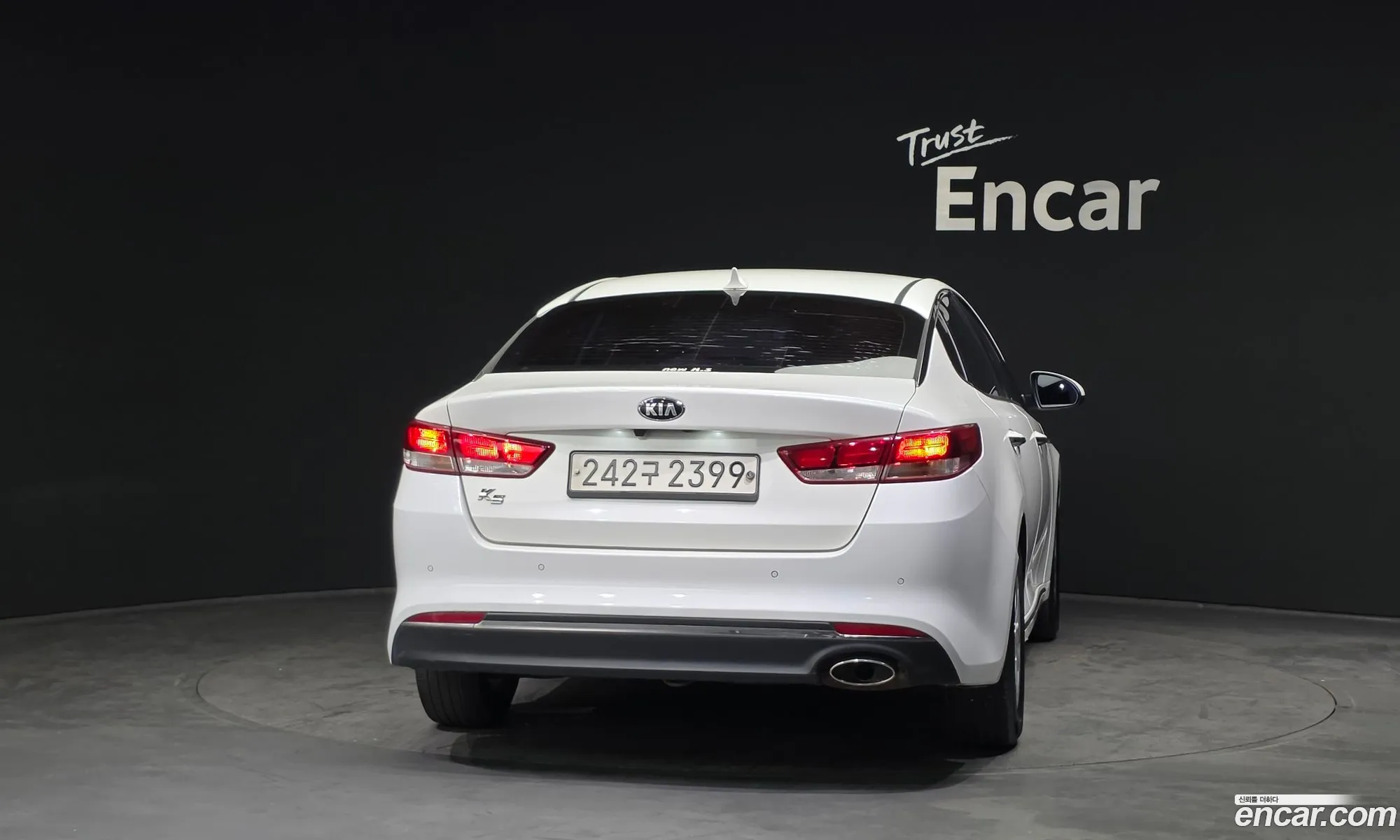 Kia K5 2017 — 14
