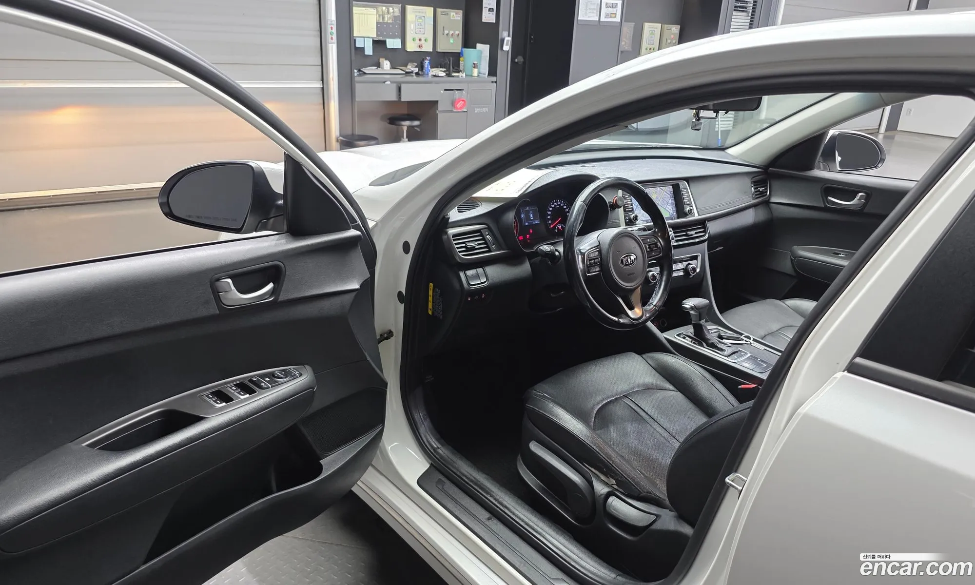 Kia K5 2017 — 17