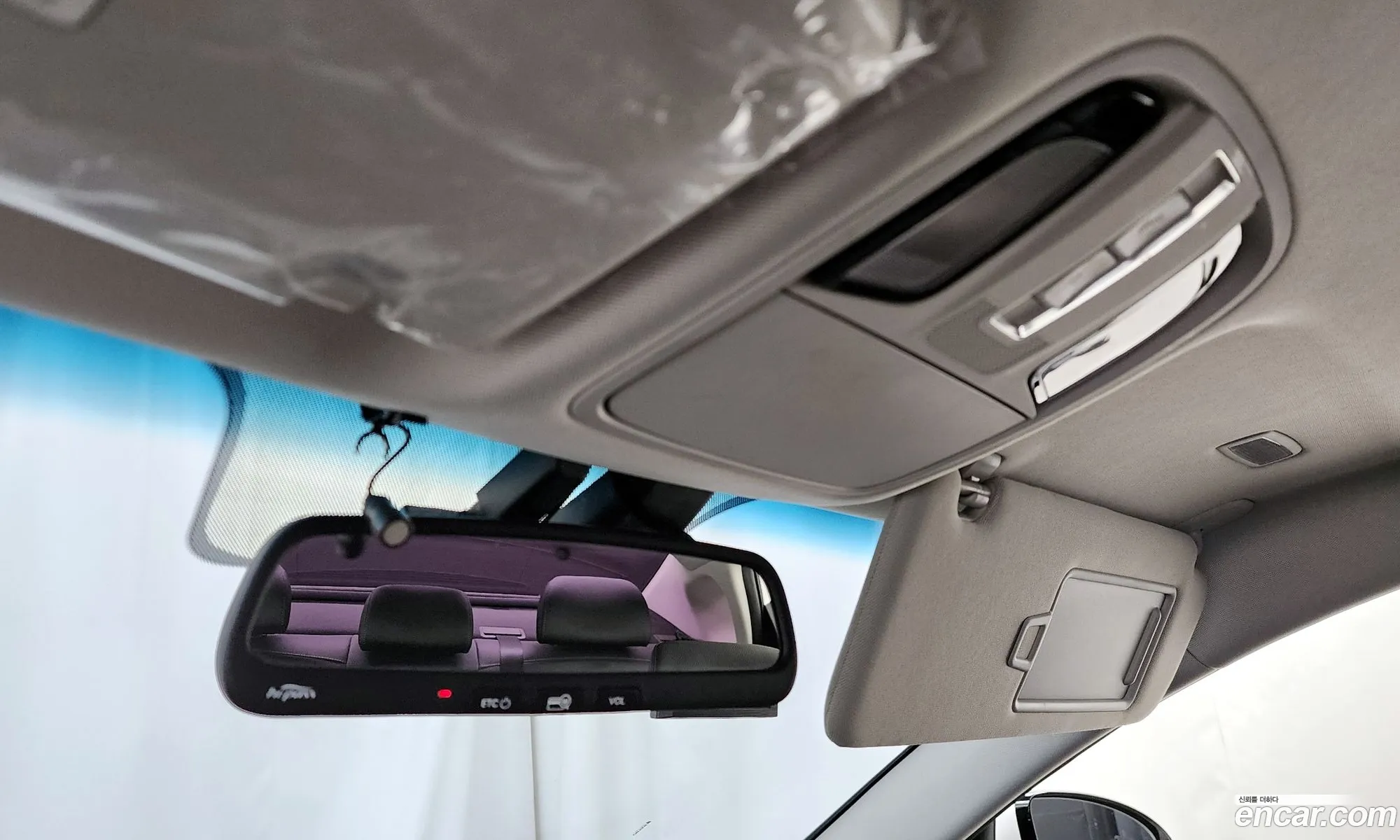 Kia K7 2016 — 18