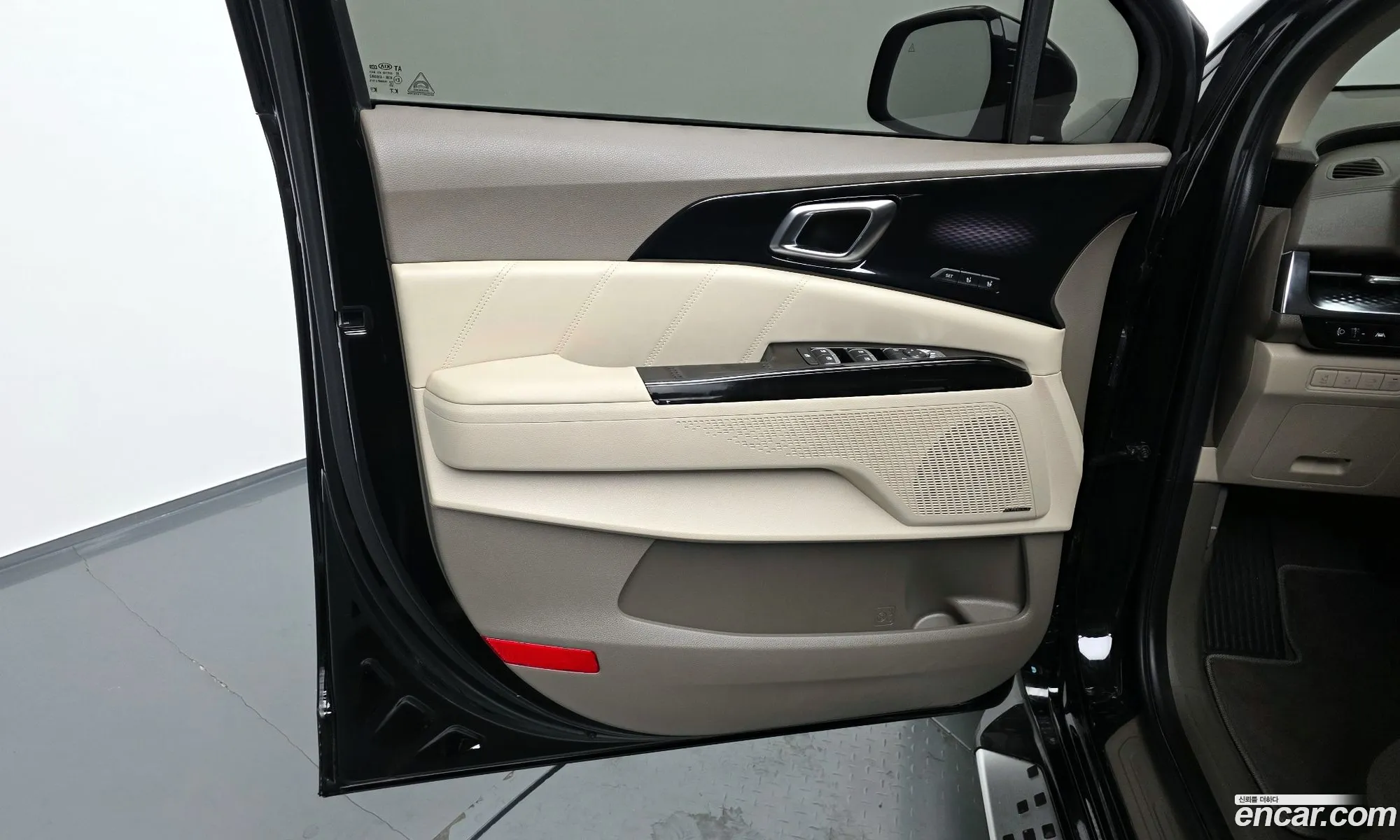 Kia Carnival 2021 — 36