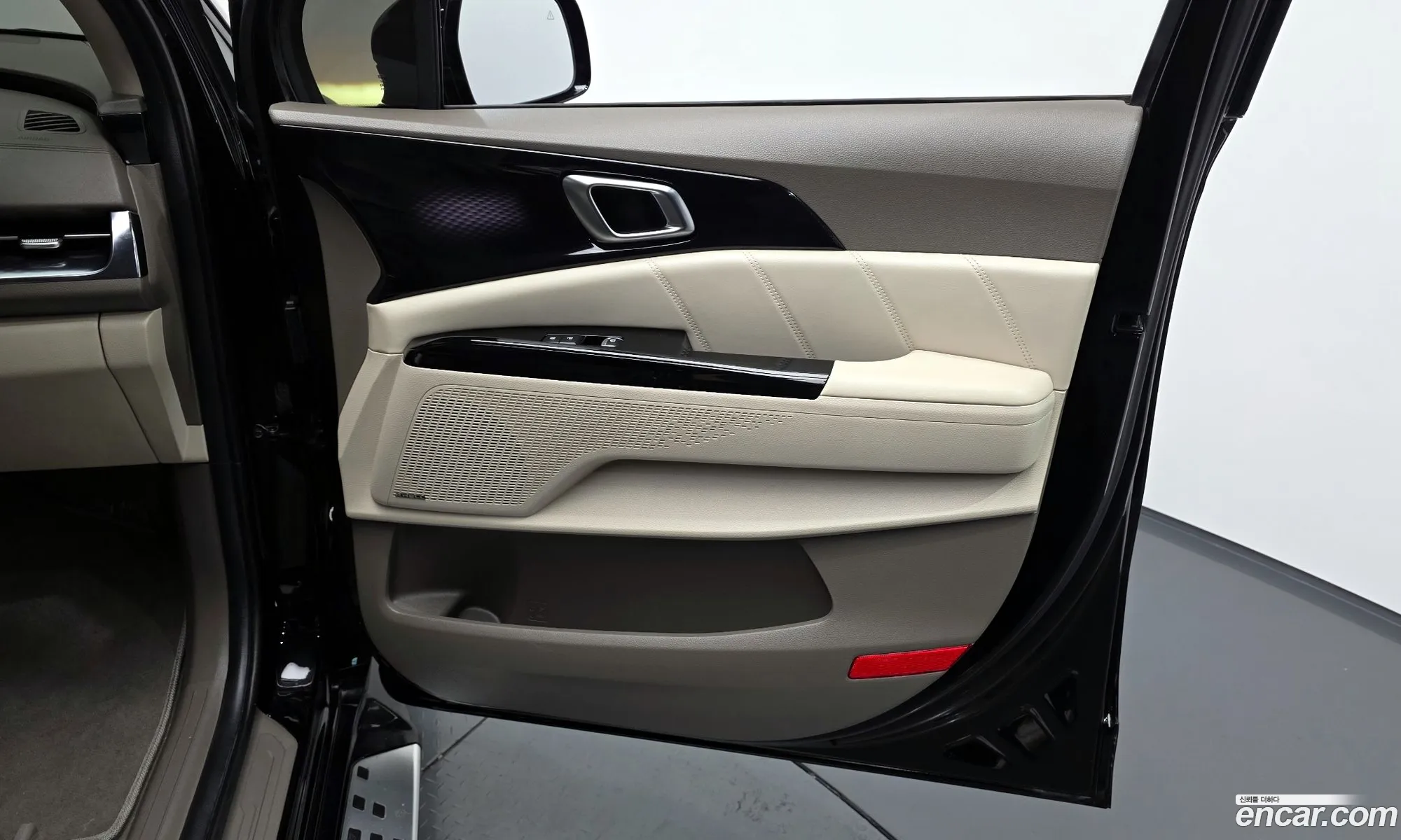 Kia Carnival 2021 — 30
