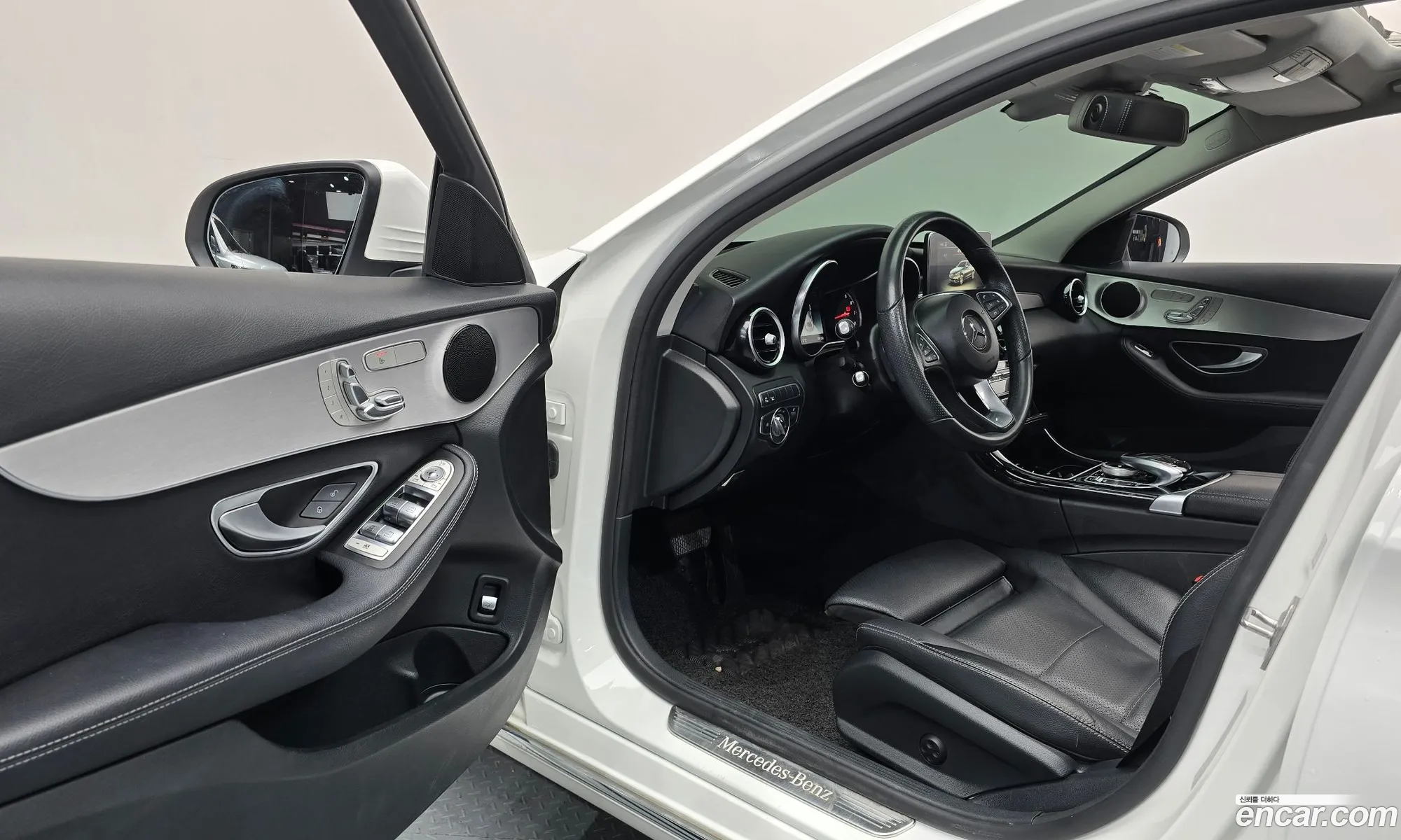 Mercedes-Benz C-Class W205 2017 — 9