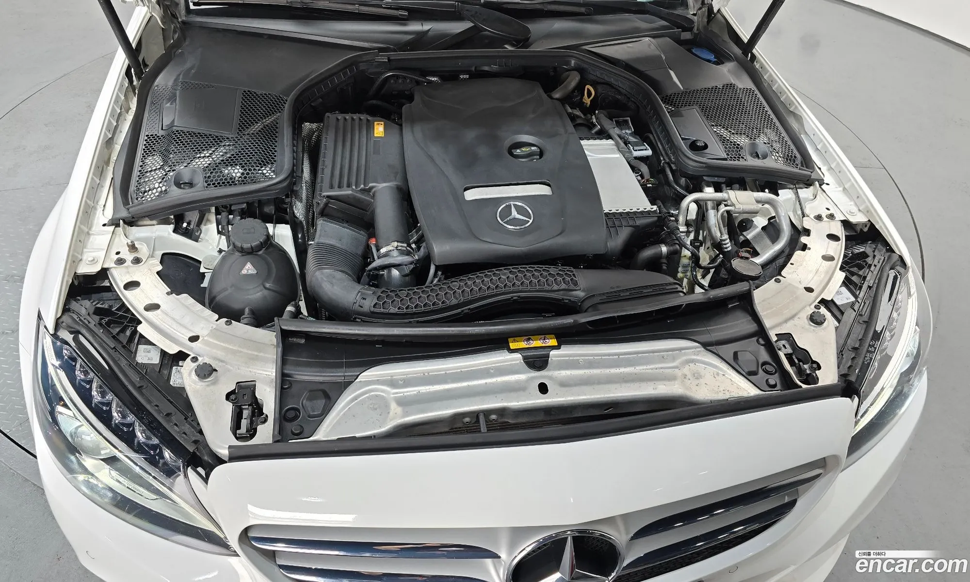 Mercedes-Benz C-Class W205 2017 — 13