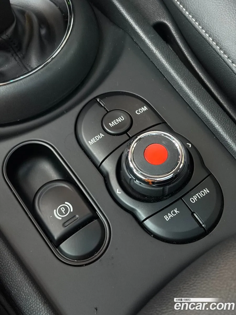 Mini Cooper Clubman 2020 — 11