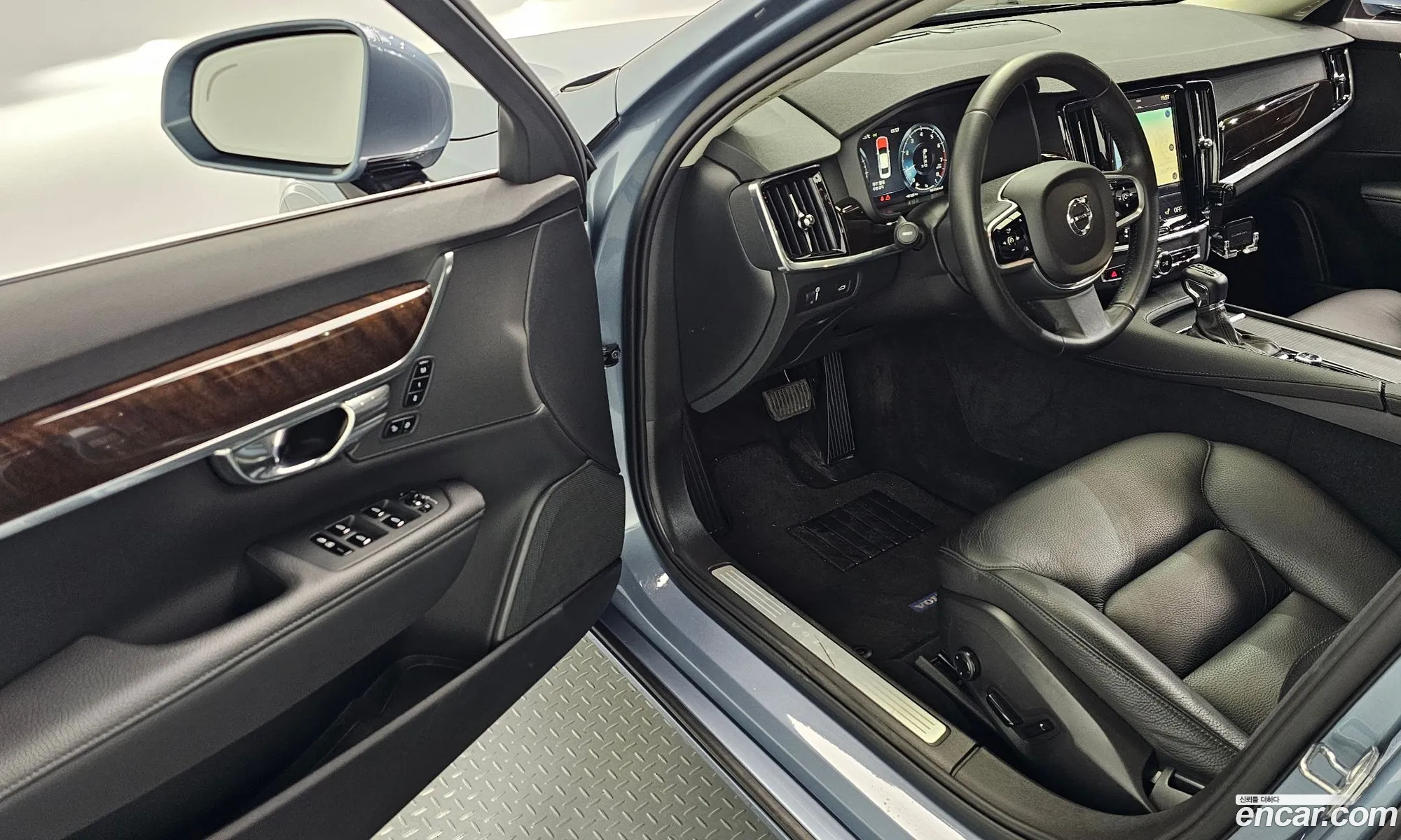 Volvo S90 2017 YV1PS102DH1012731 — 16