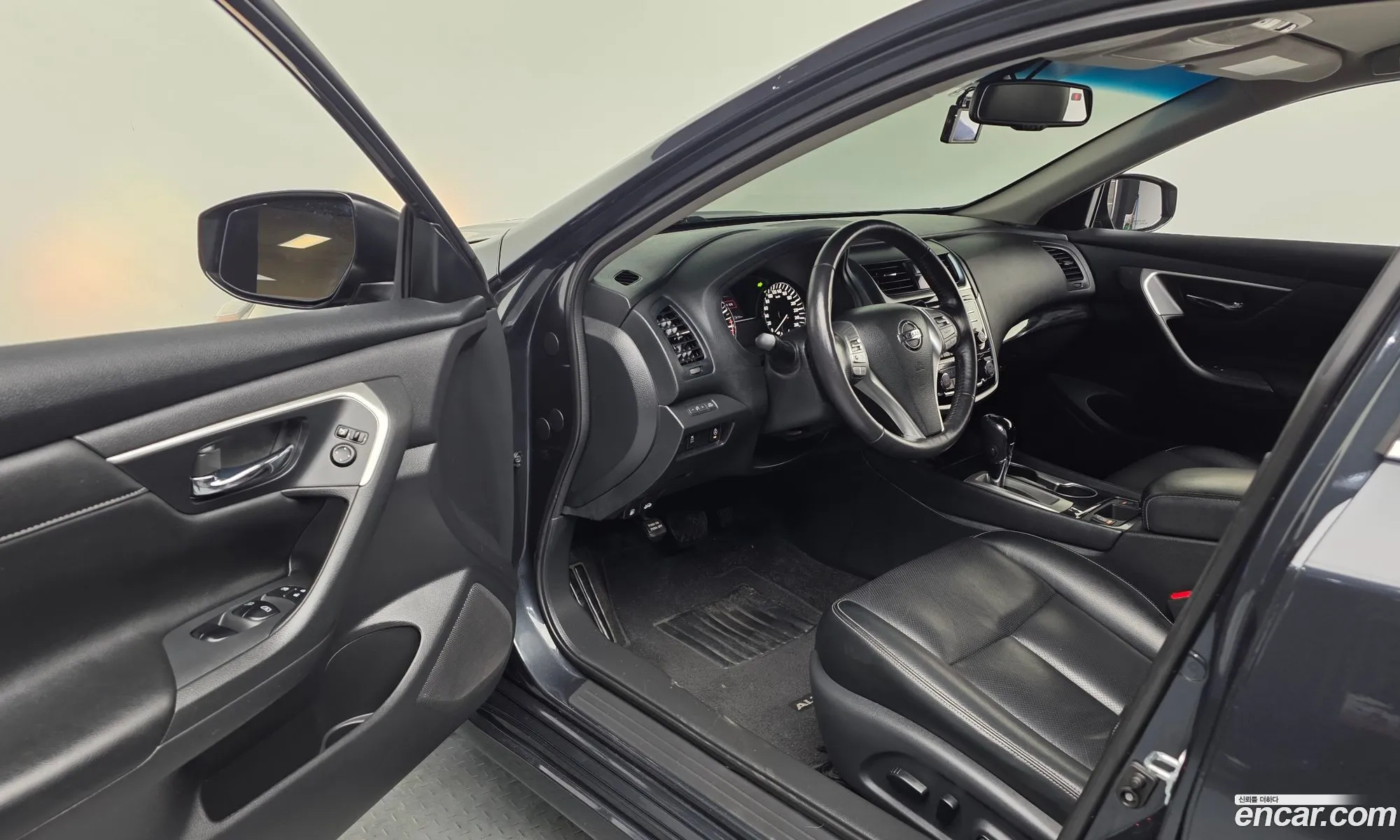 Nissan Altima 2018 — 25