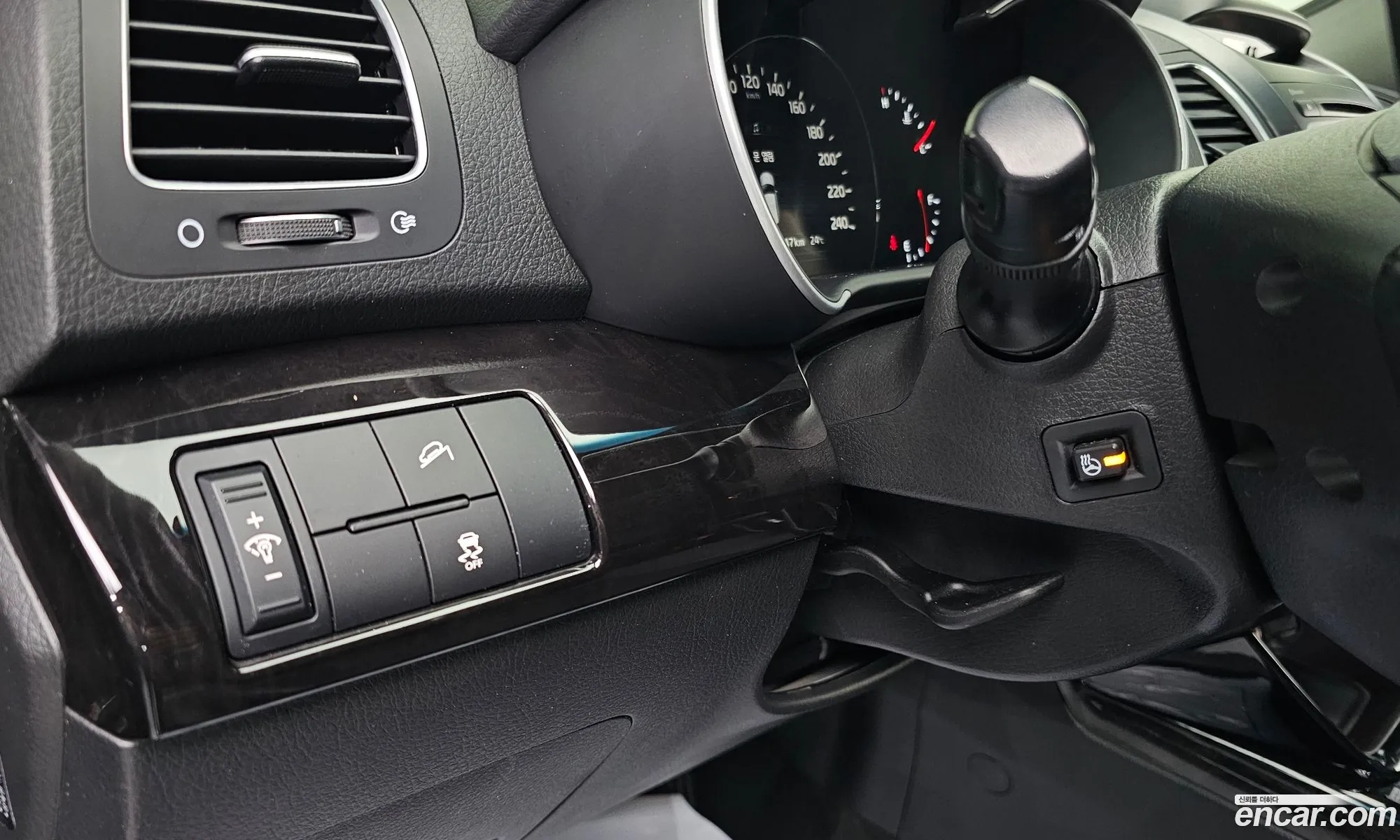 Kia Sorento R 2012 — 14