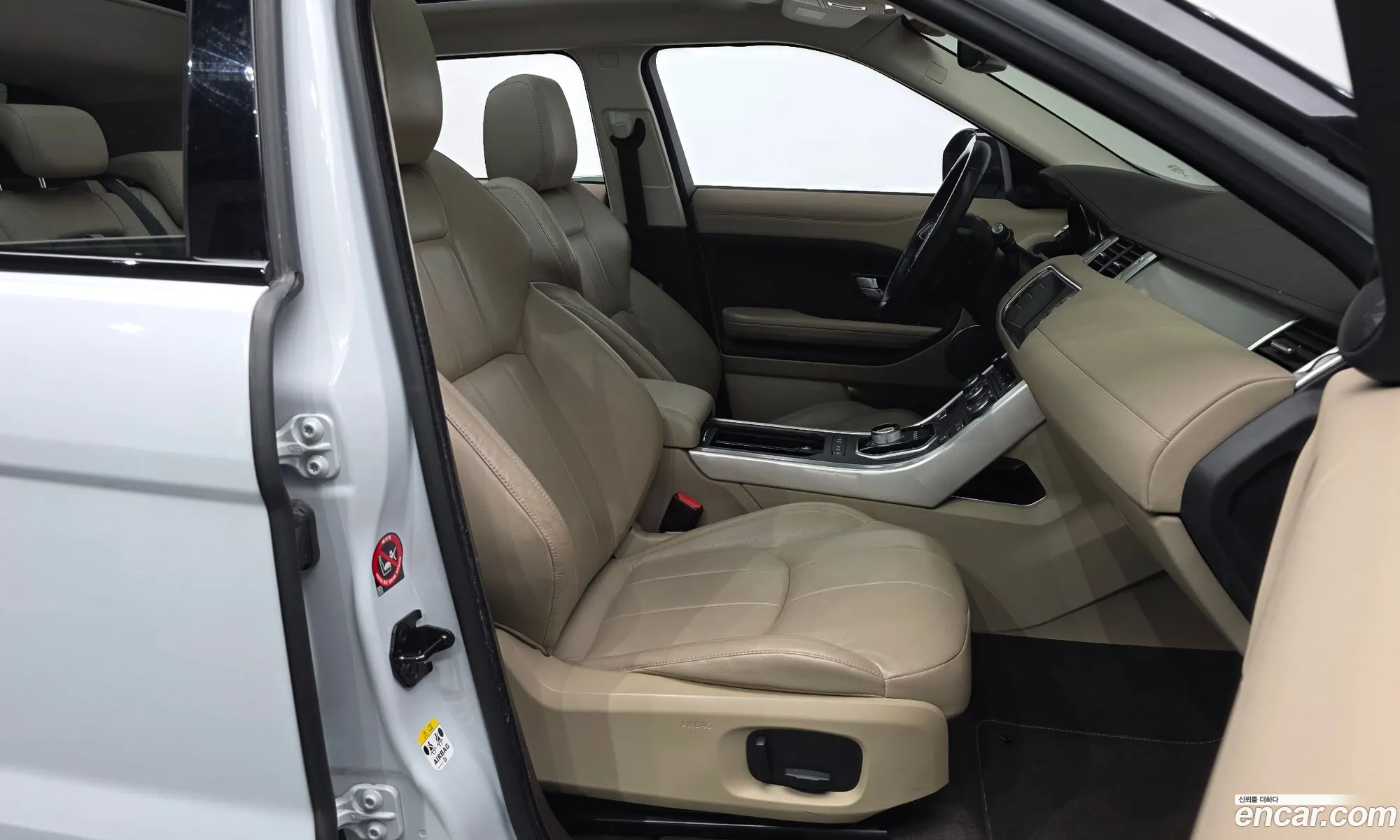Land Rover Range Rover Evoque 2016 SALVA2BN8GH107759 — 18