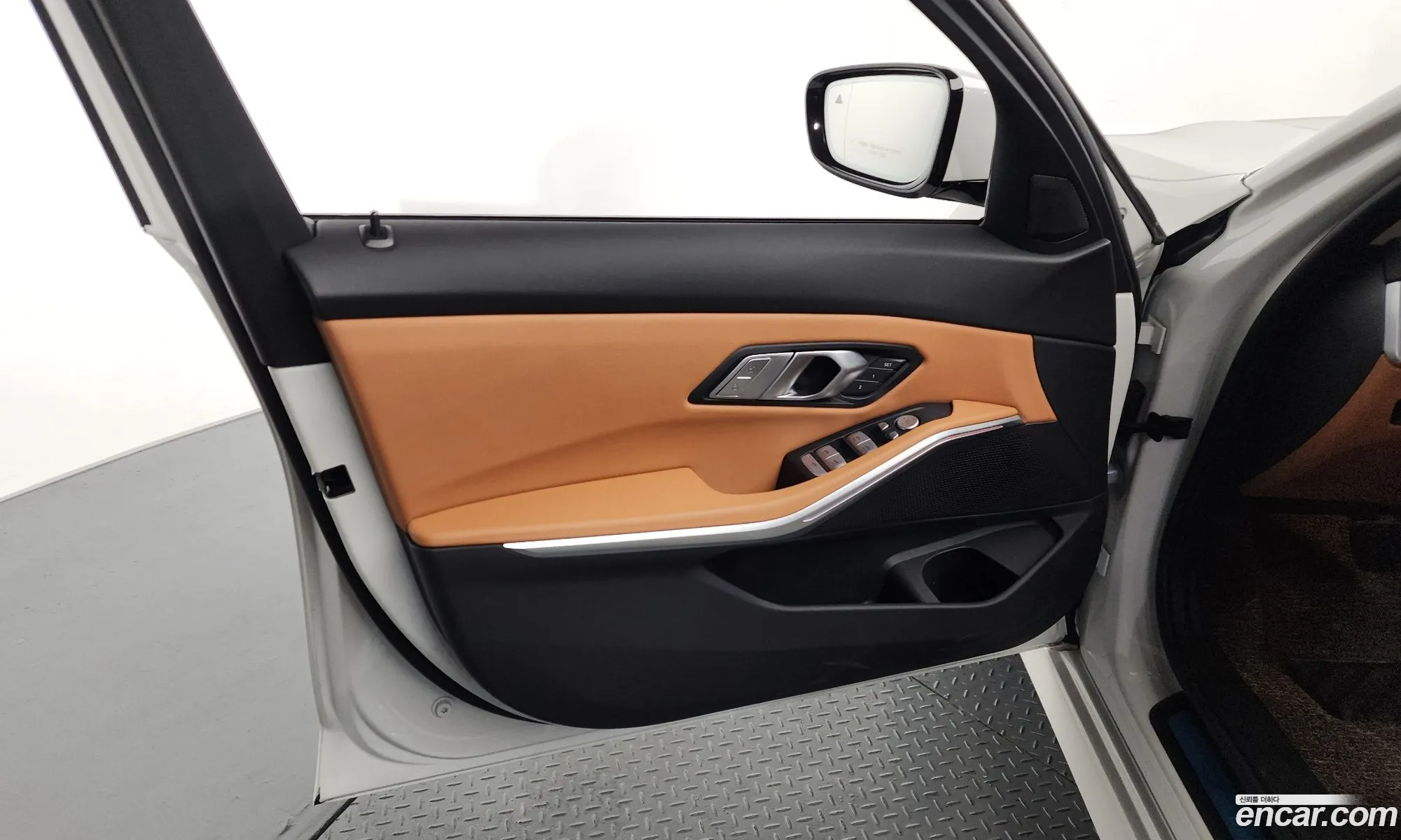 BMW 3 Series 2025 WBA11FF08SFU74478 — 35
