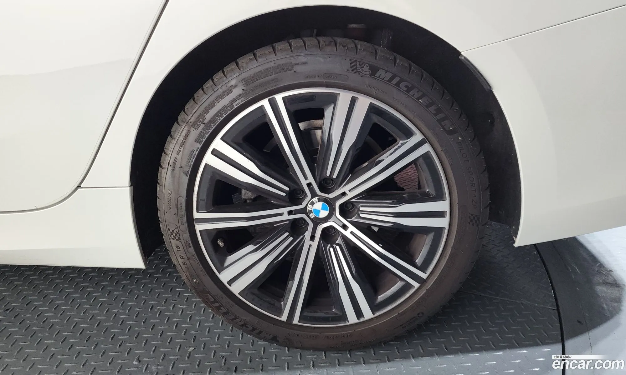 BMW 3 Series 2025 WBA11FF08SFU74478 — 7