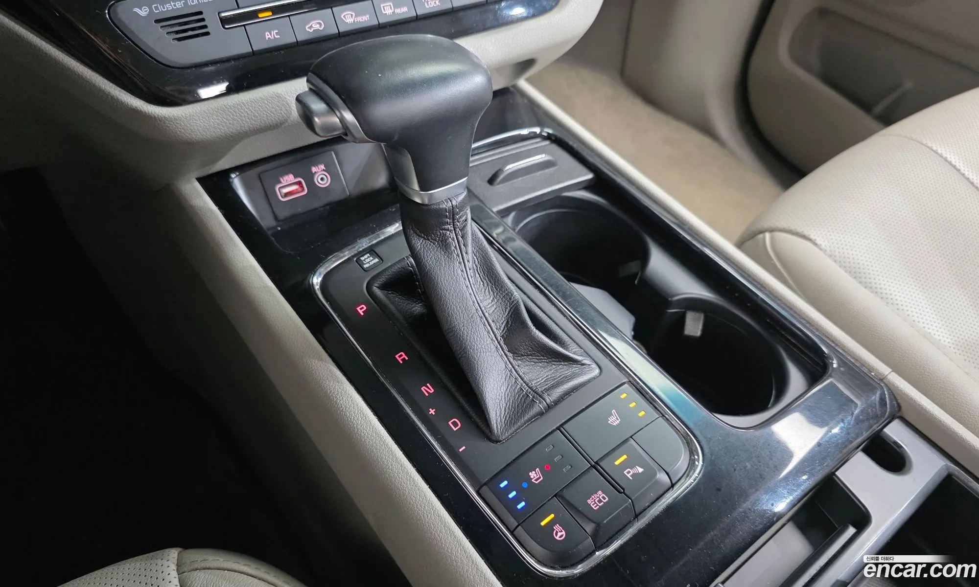Kia Carnival 2016 KNAMB81ABHS304638 — 5