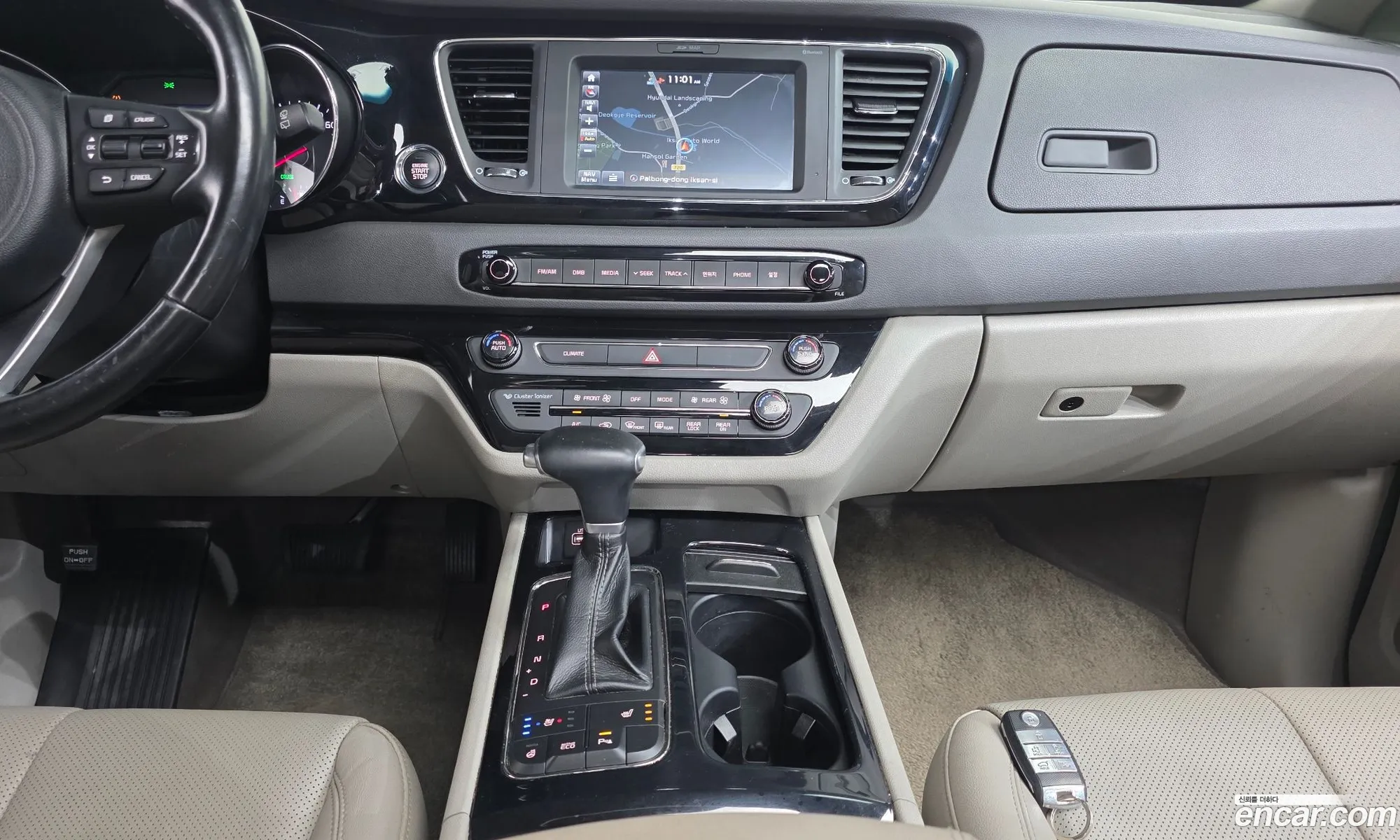 Kia Carnival 2016 KNAMB81ABHS304638 — 3