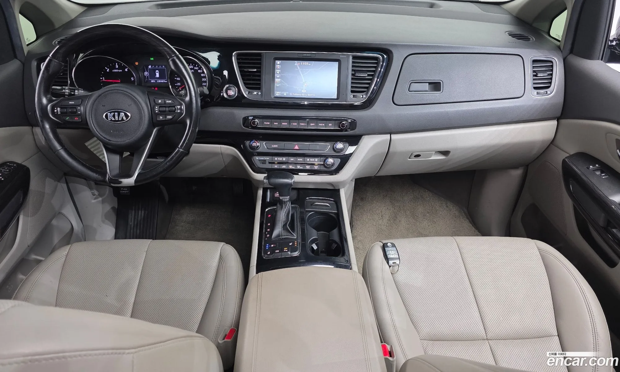 Kia Carnival 2016 KNAMB81ABHS304638 — 18