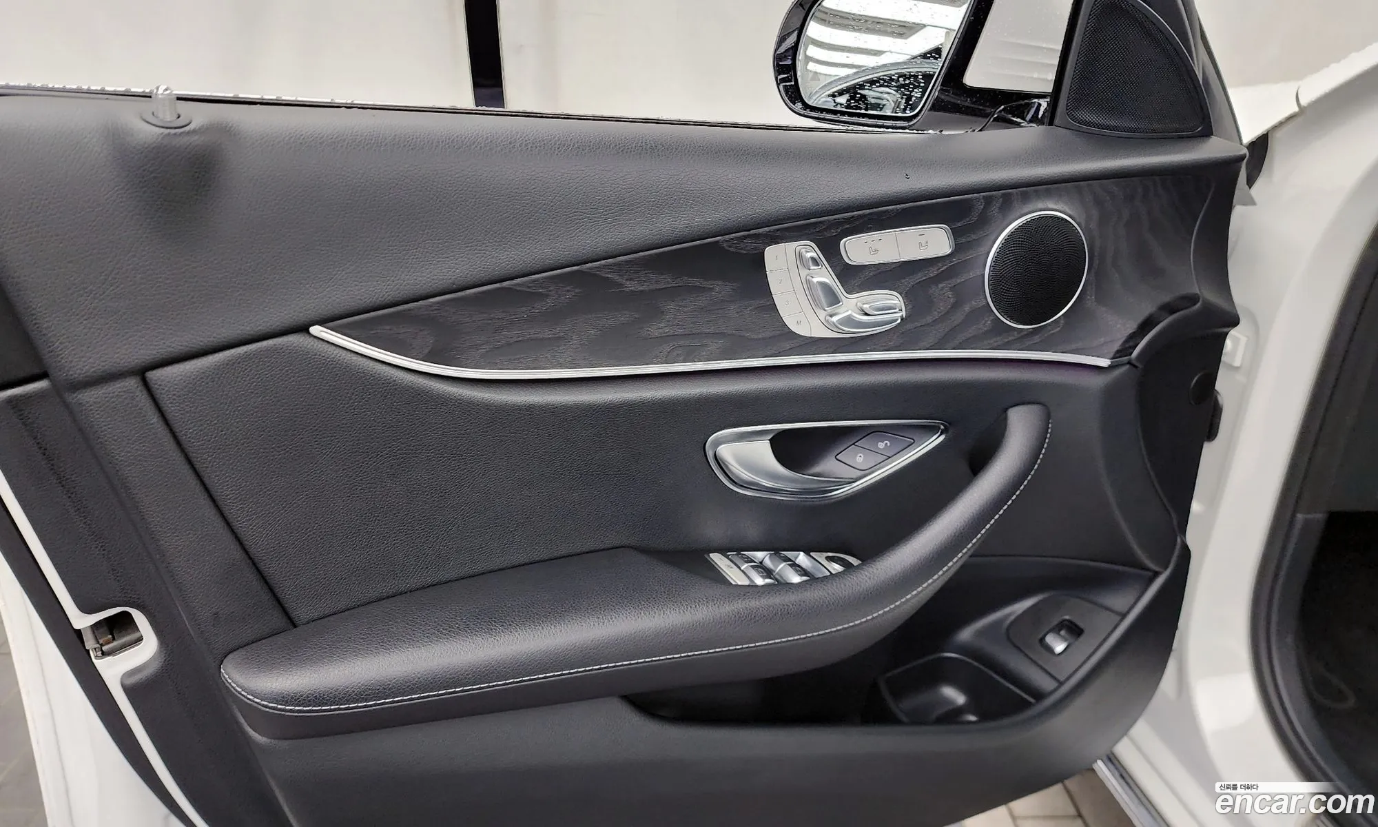 Mercedes-Benz E-Class W213 2018 WDDZF0EBXKA492703 — 6