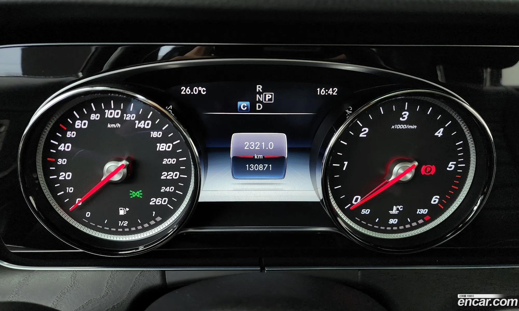 Mercedes-Benz E-Class W213 2018 WDDZF0EBXKA492703 — 19