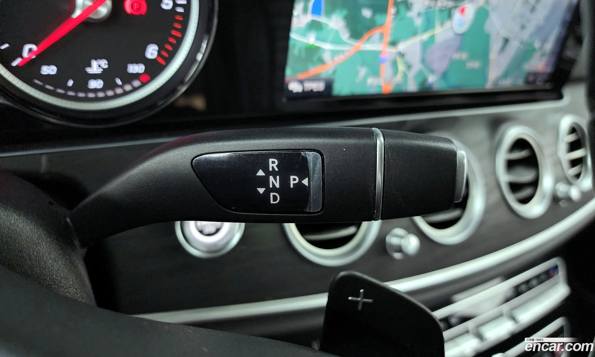 Mercedes-Benz E-Class W213 2018 WDDZF0EBXKA492703 — 28