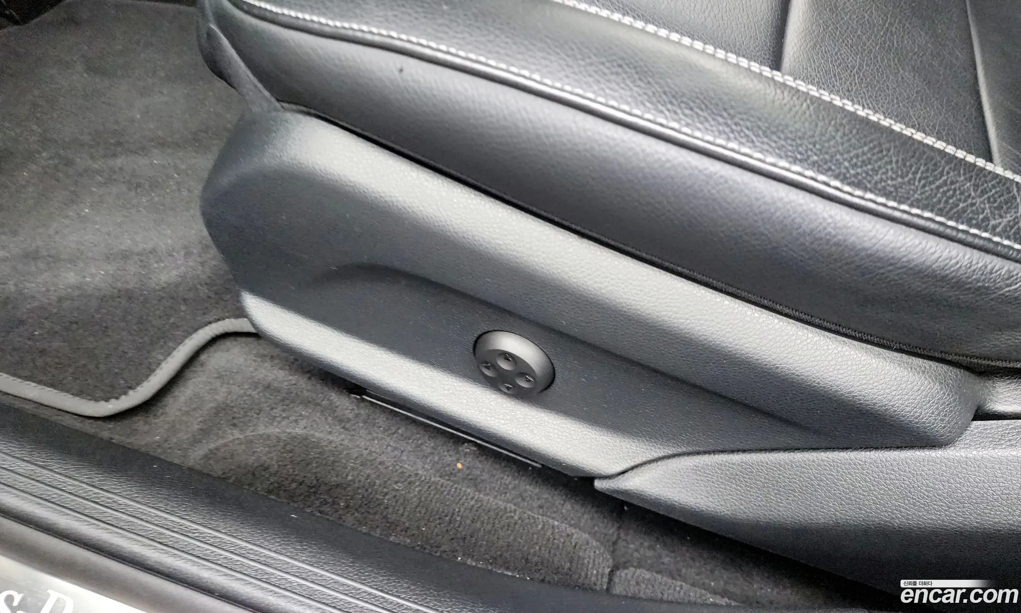 Mercedes-Benz E-Class W213 2018 WDDZF0EBXKA492703 — 30