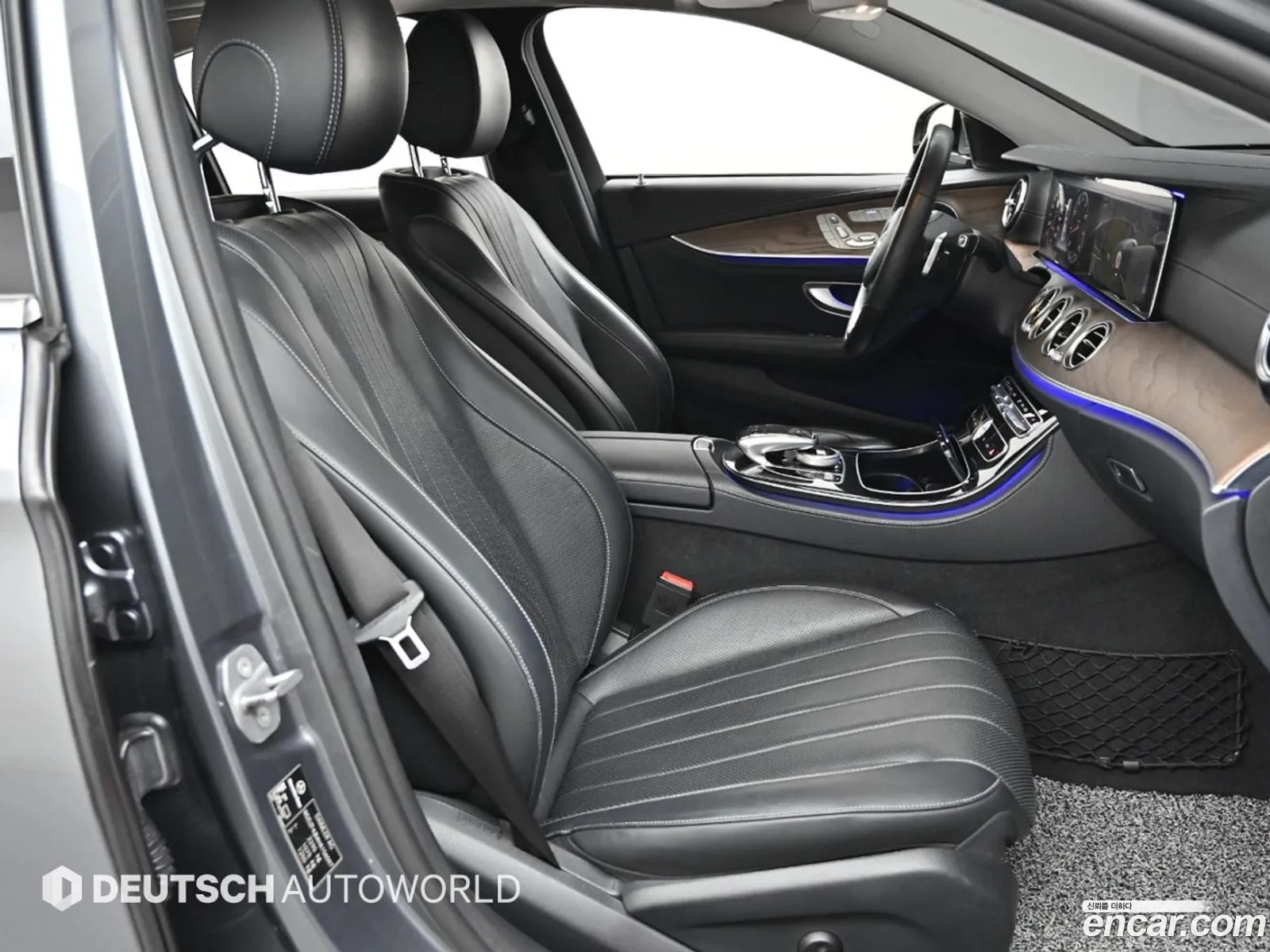 Mercedes-Benz E-Class W213 2017 — 15