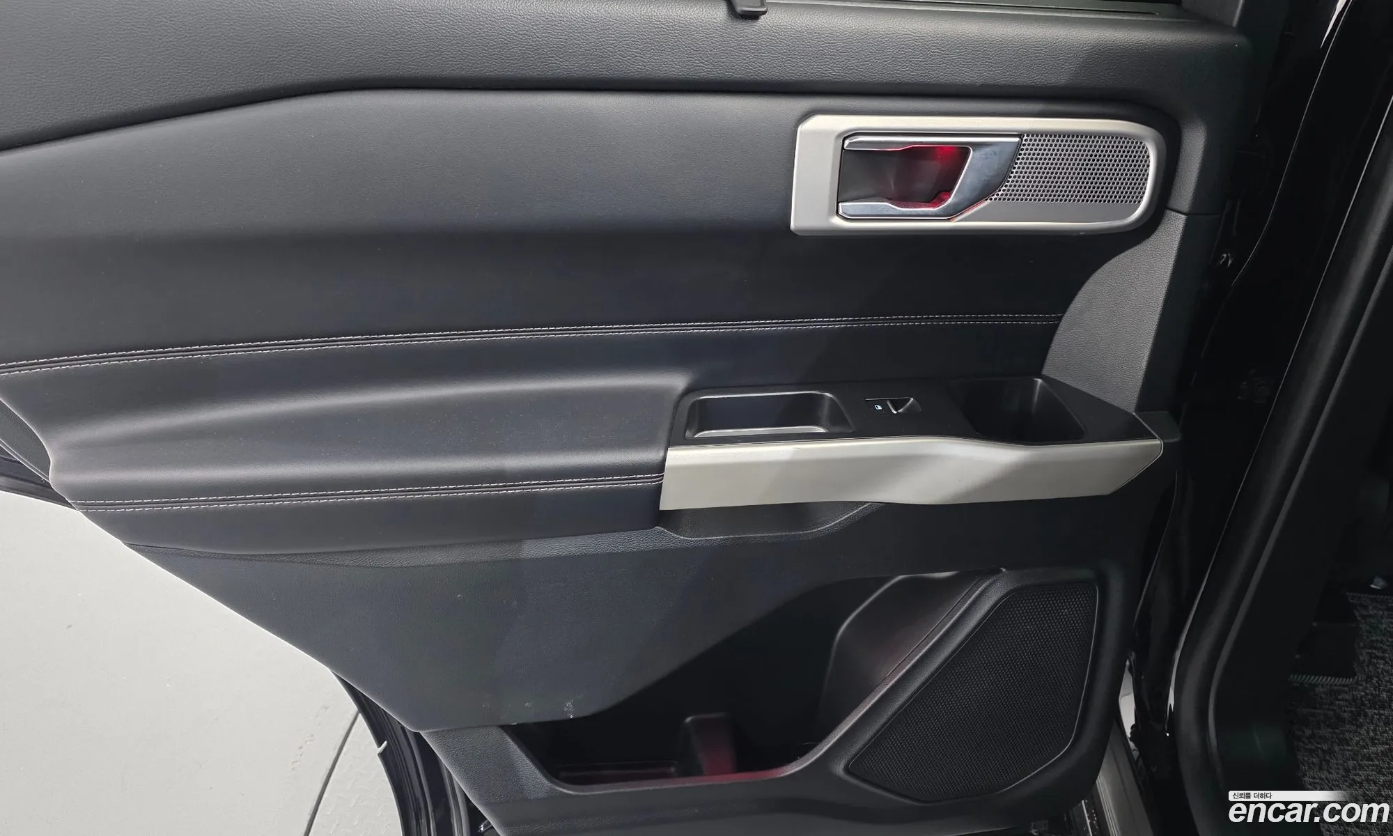 Ford Explorer 6th Gen 2021 — 19
