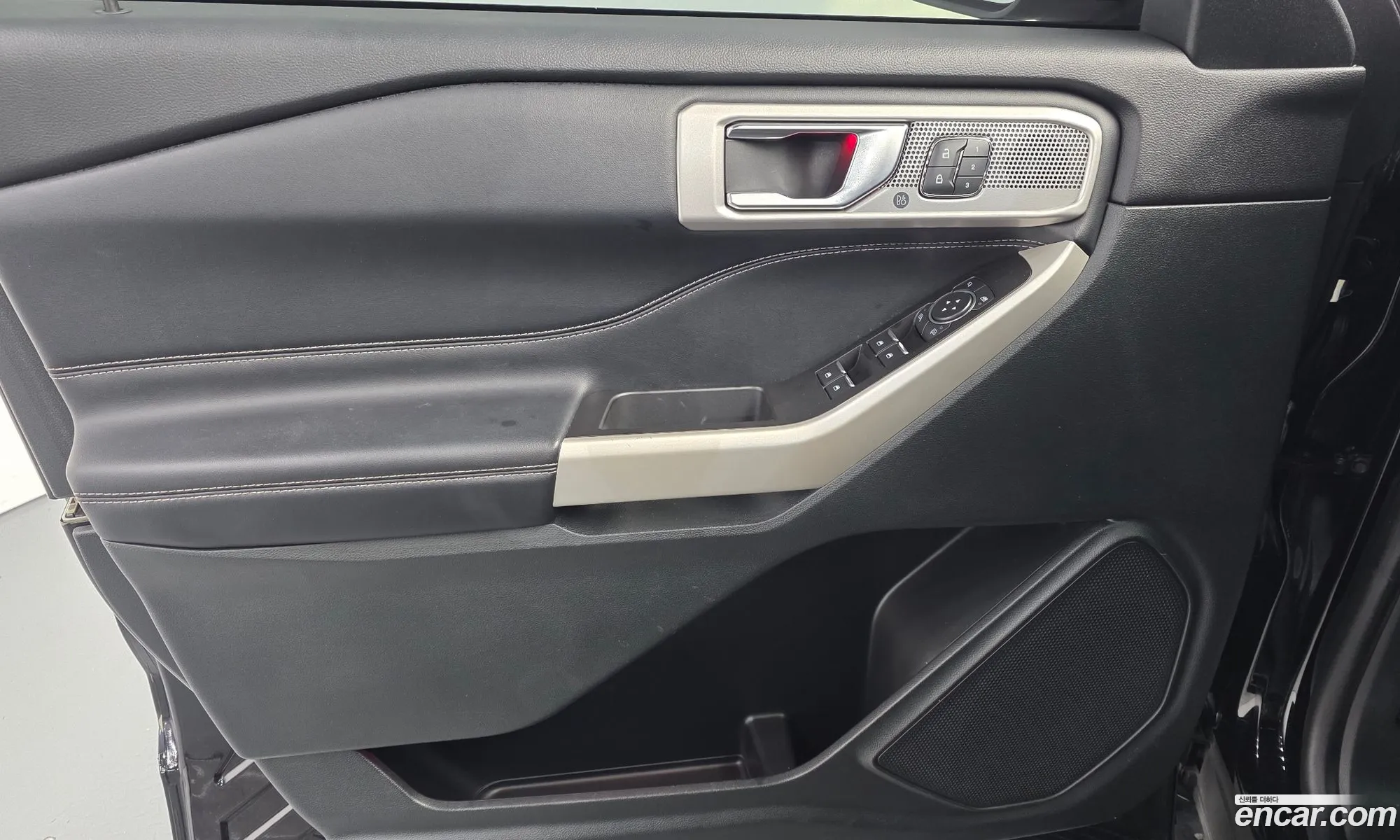 Ford Explorer 6th Gen 2021 — 29