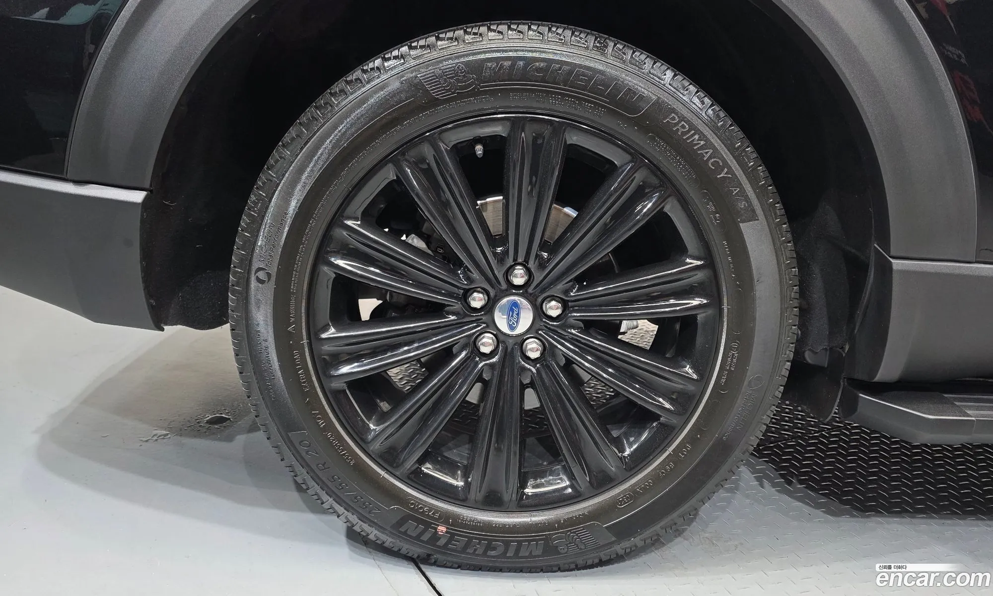 Ford Explorer 6th Gen 2021 — 27